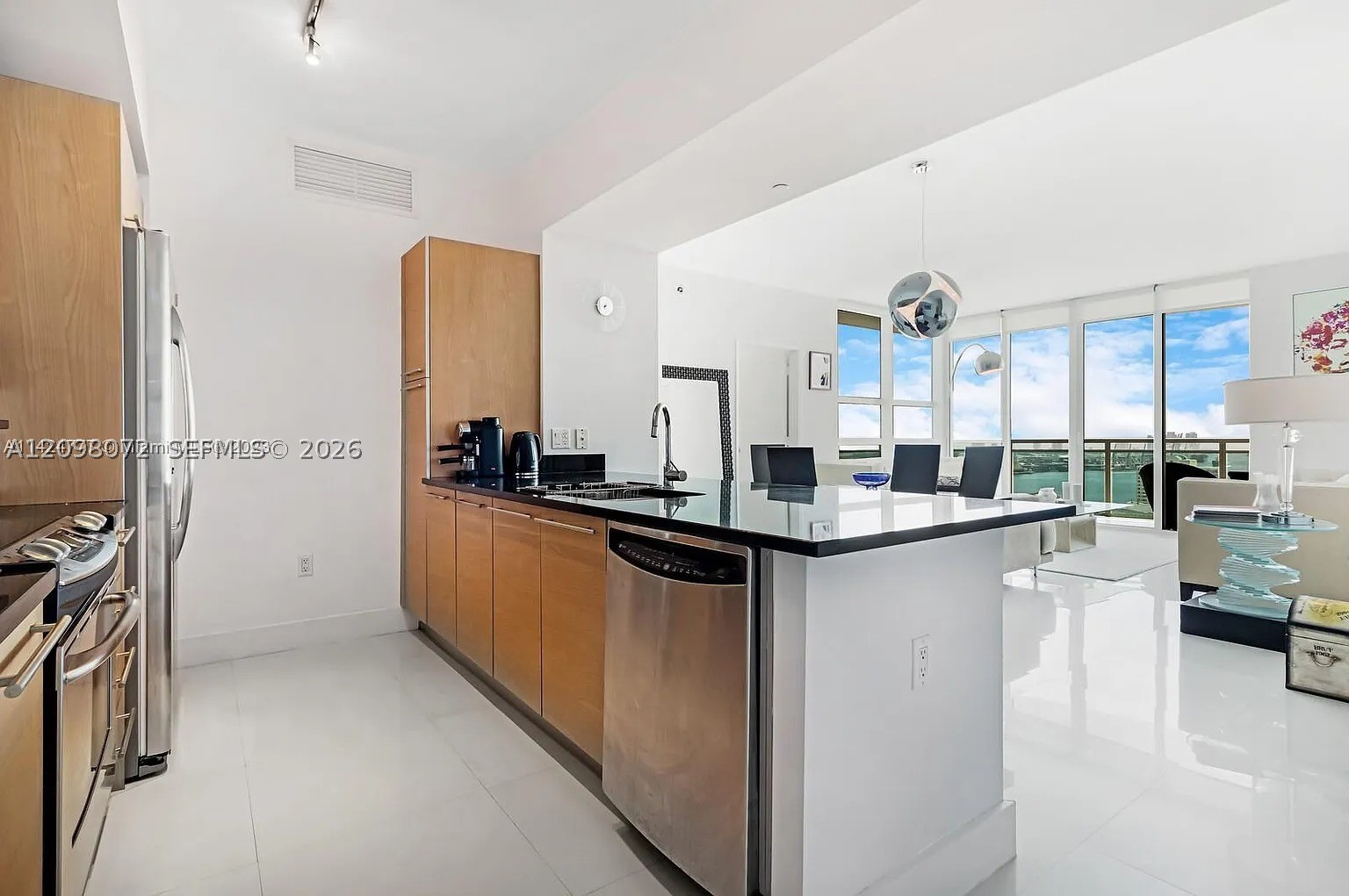 950 Brickell Bay Dr #3710, Miami FL 33131