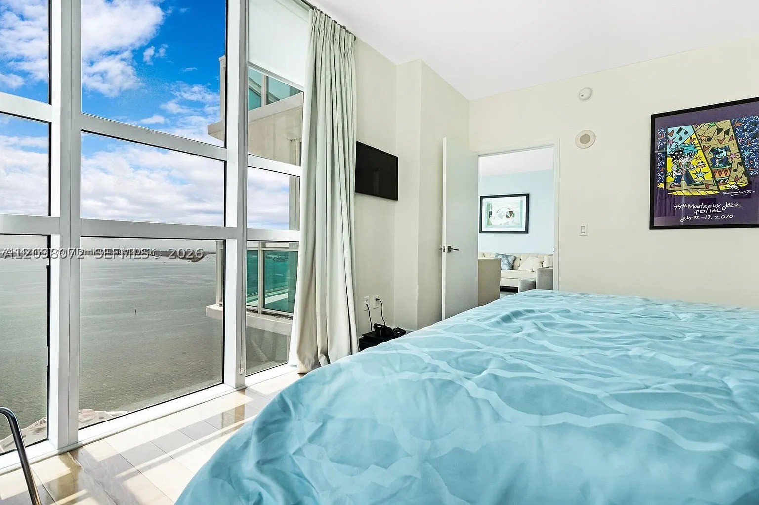 950 Brickell Bay Dr #3710, Miami FL 33131