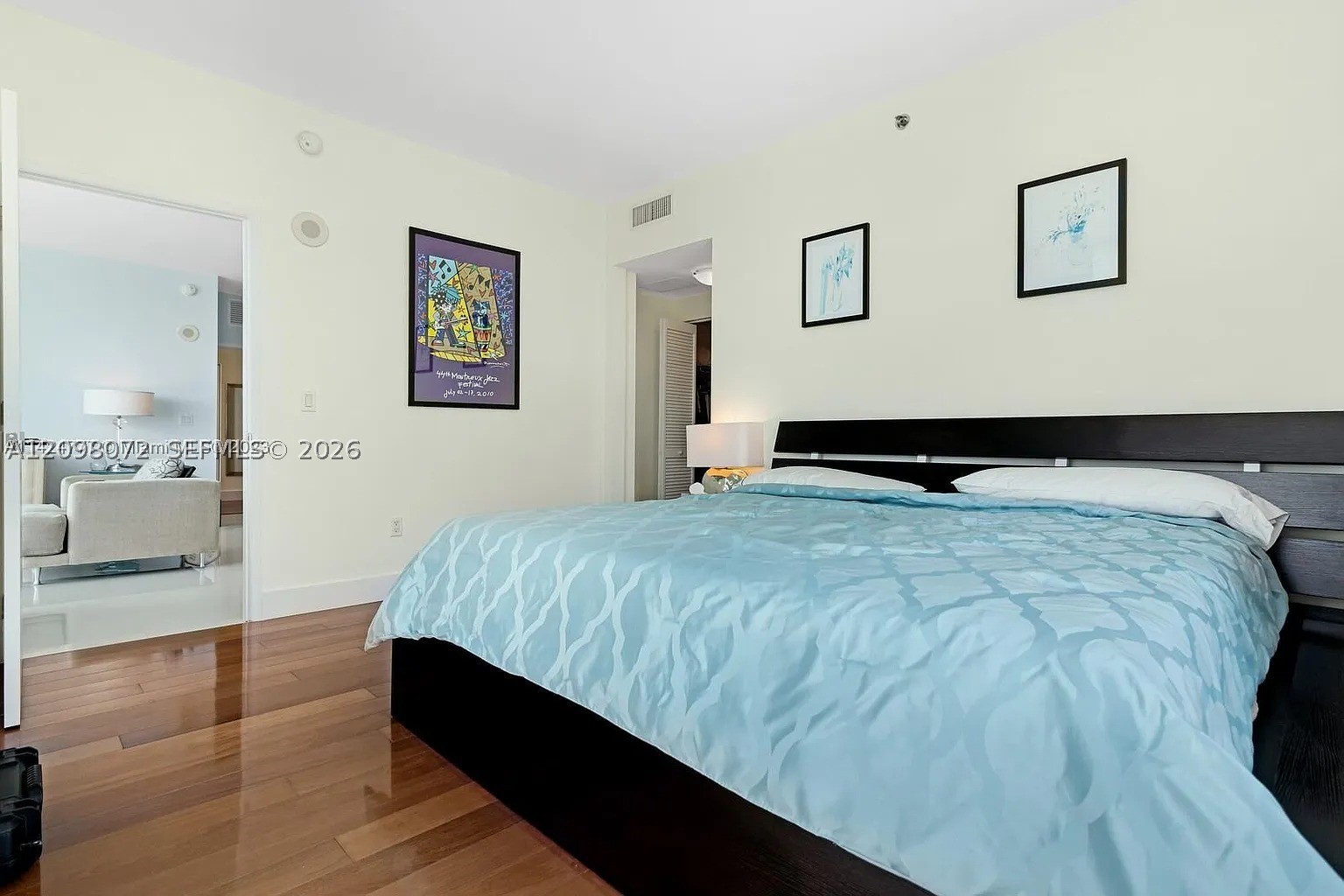 950 Brickell Bay Dr #3710, Miami FL 33131