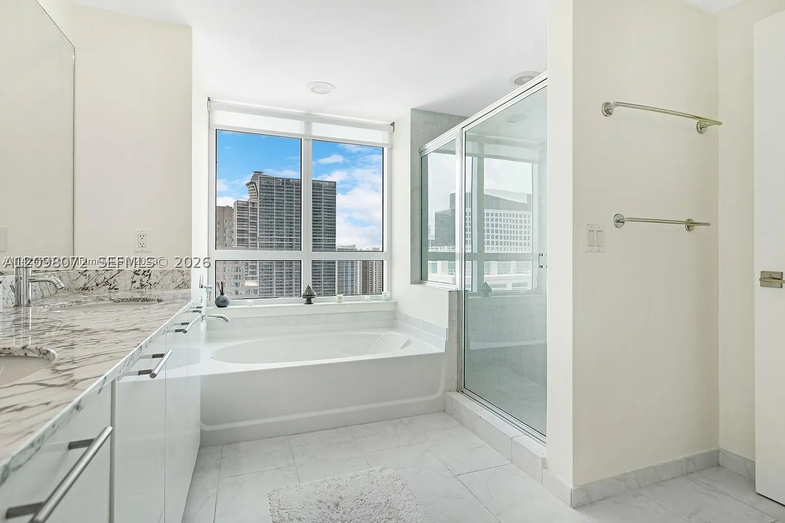950 Brickell Bay Dr #3710, Miami FL 33131