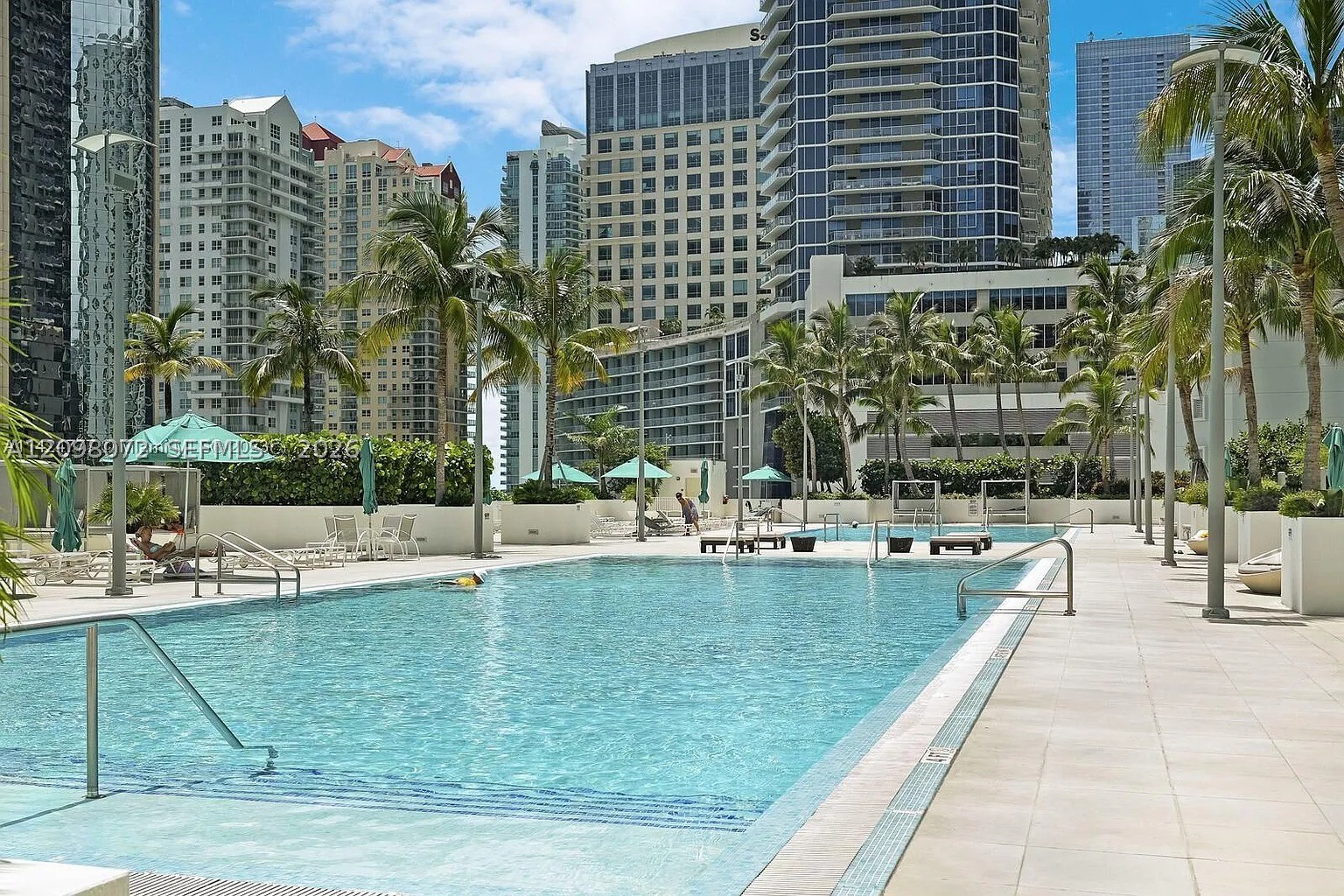 950 Brickell Bay Dr #3710, Miami FL 33131