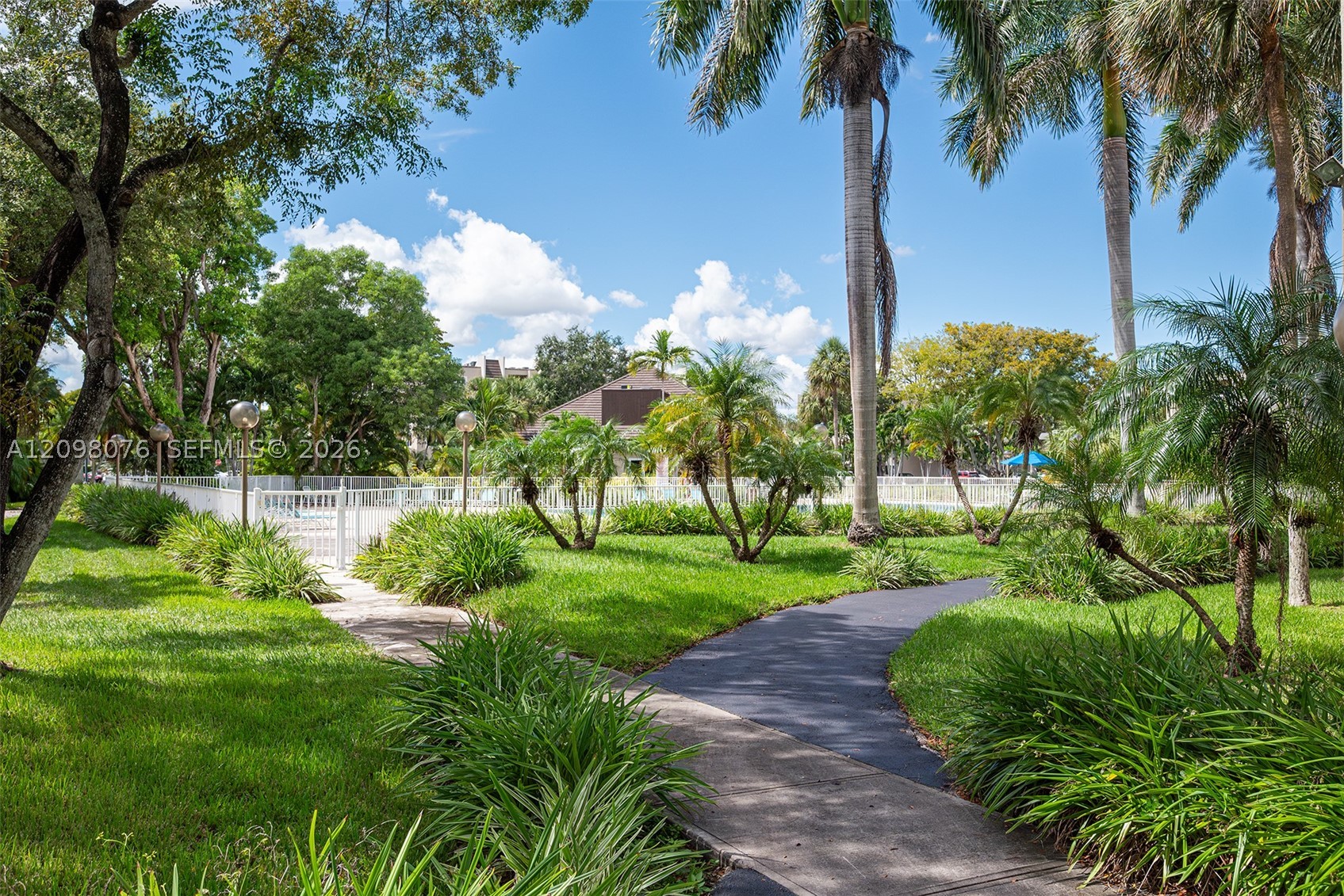 7845 Camino Real #O-212, Miami FL 33143