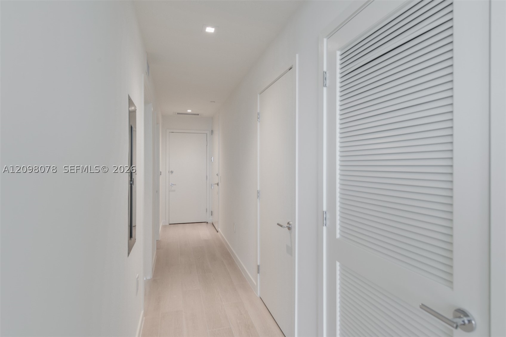 1400 Biscayne Blvd #2207, Miami FL 33132