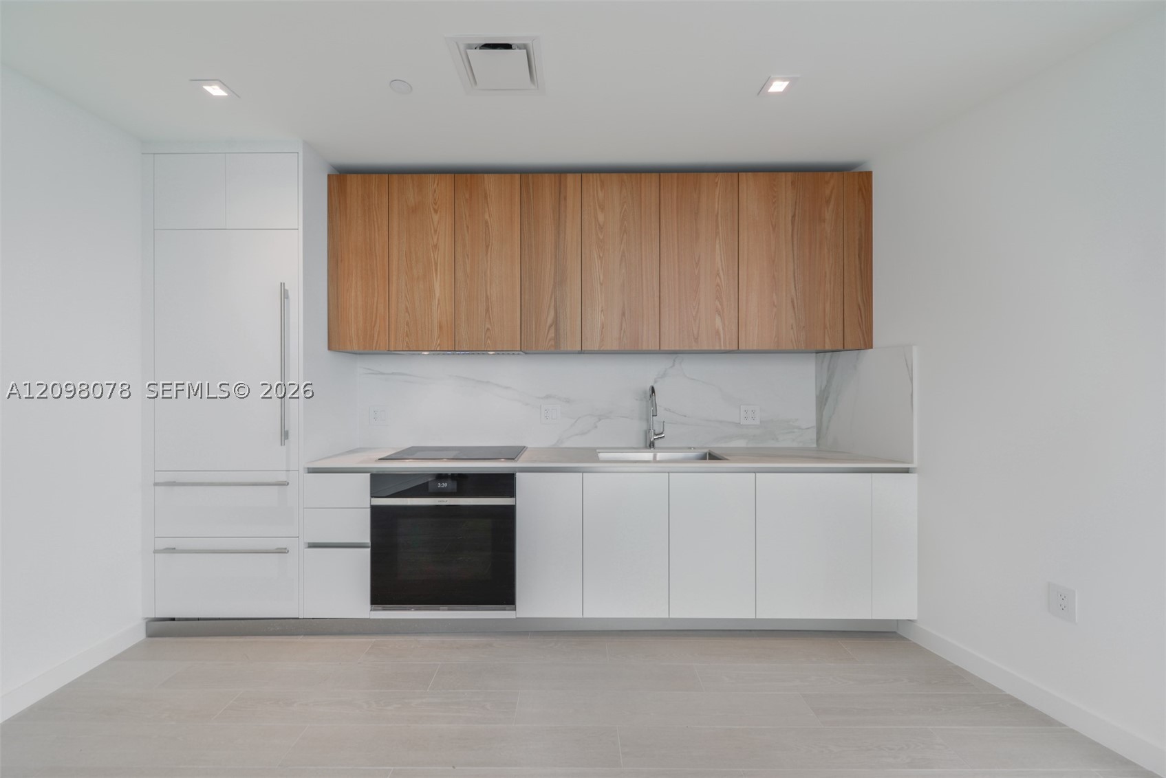 1400 Biscayne Blvd #2207, Miami FL 33132