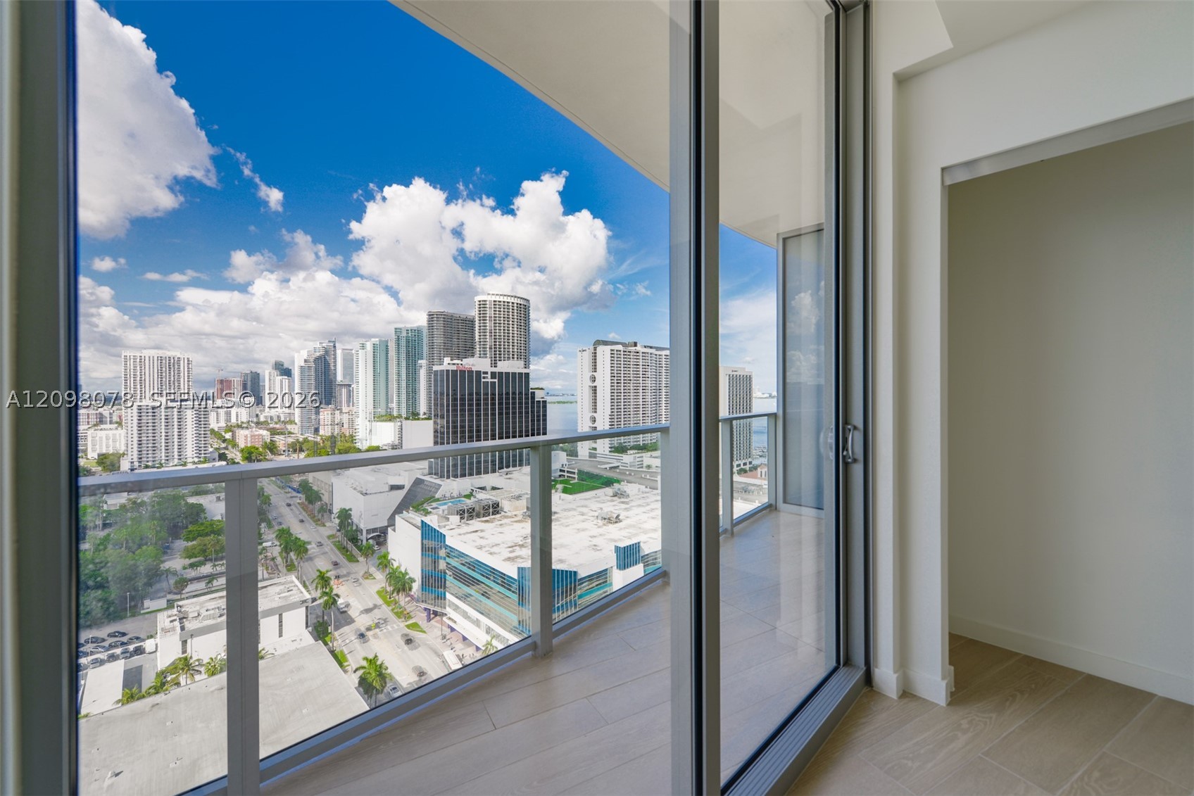 1400 Biscayne Blvd #2207, Miami FL 33132