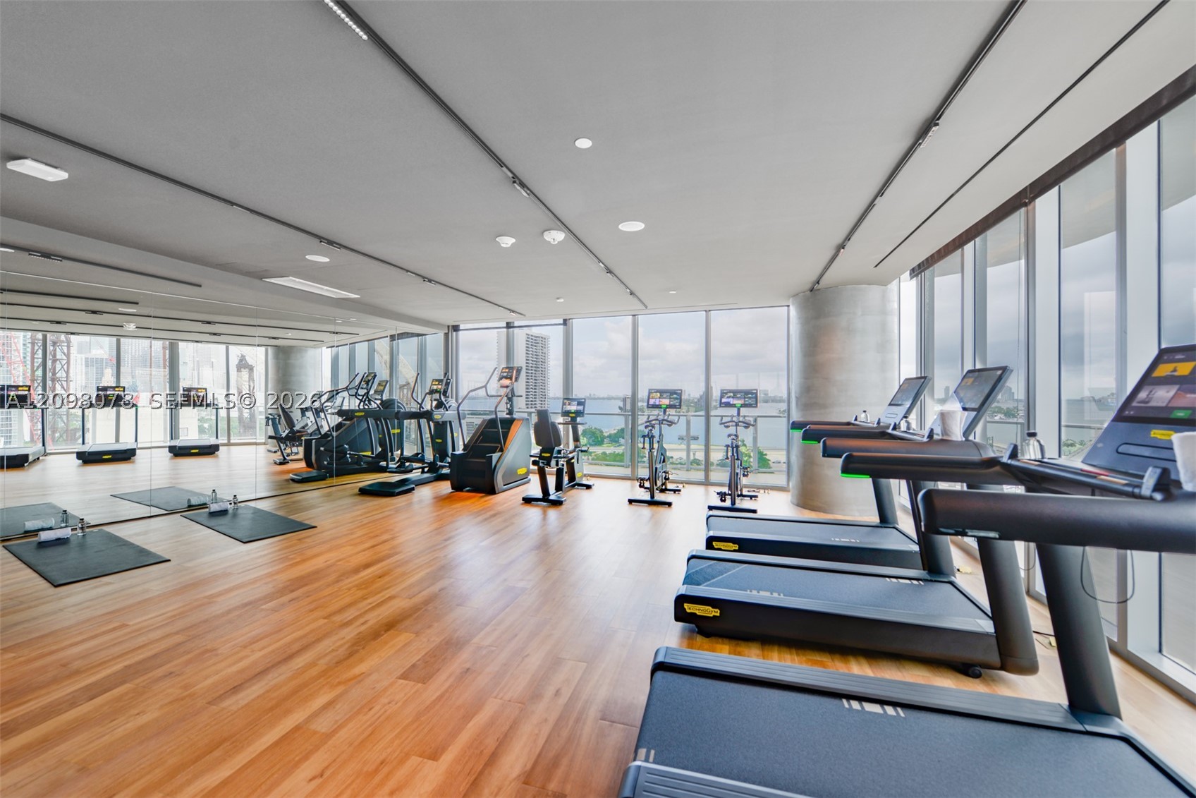 1400 Biscayne Blvd #2207, Miami FL 33132