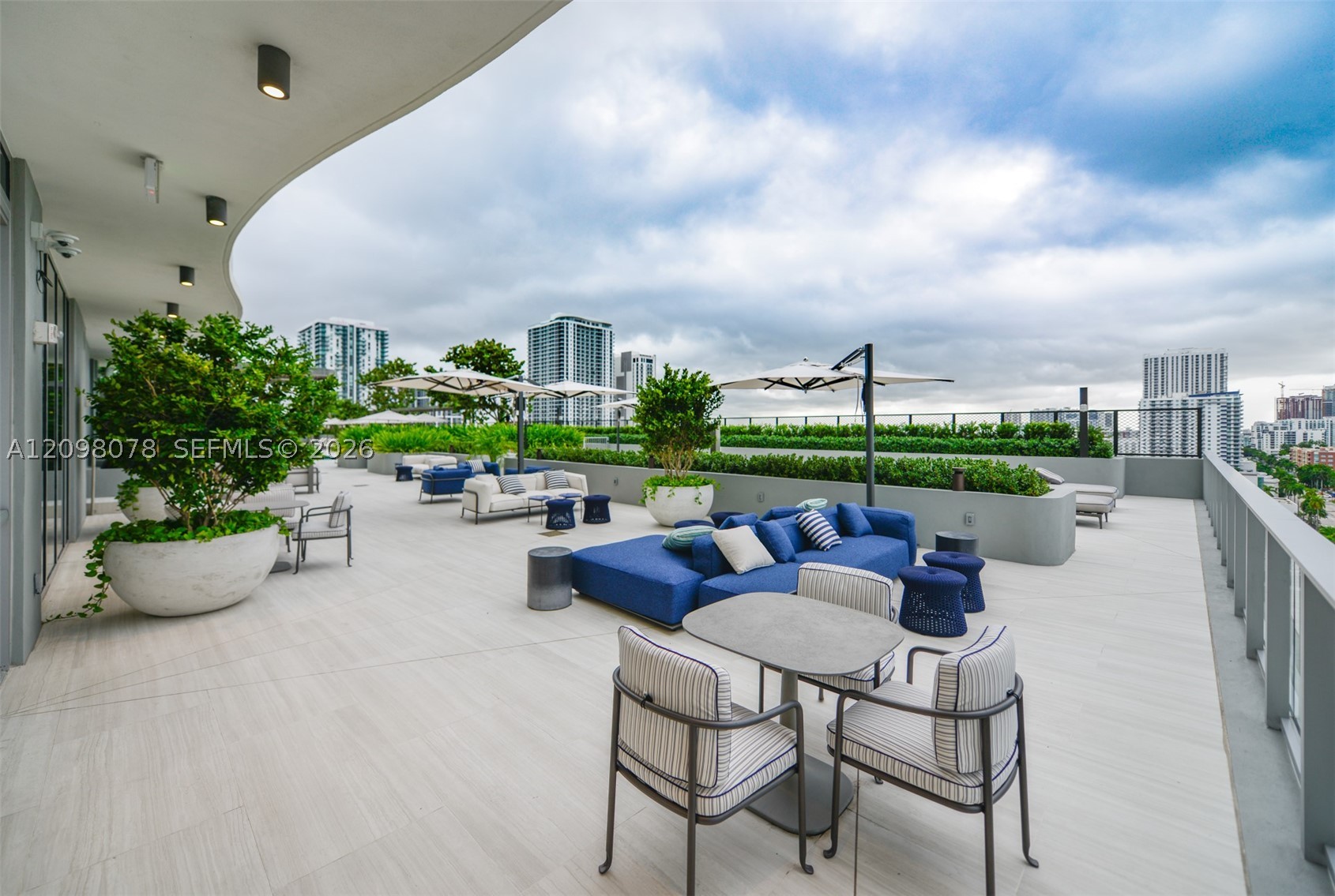 1400 Biscayne Blvd #2207, Miami FL 33132