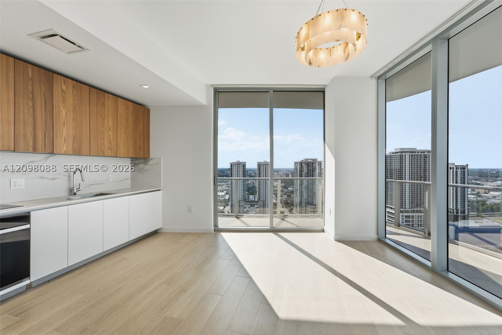 1400 Biscayne Boulevard #3007, Miami FL 33132