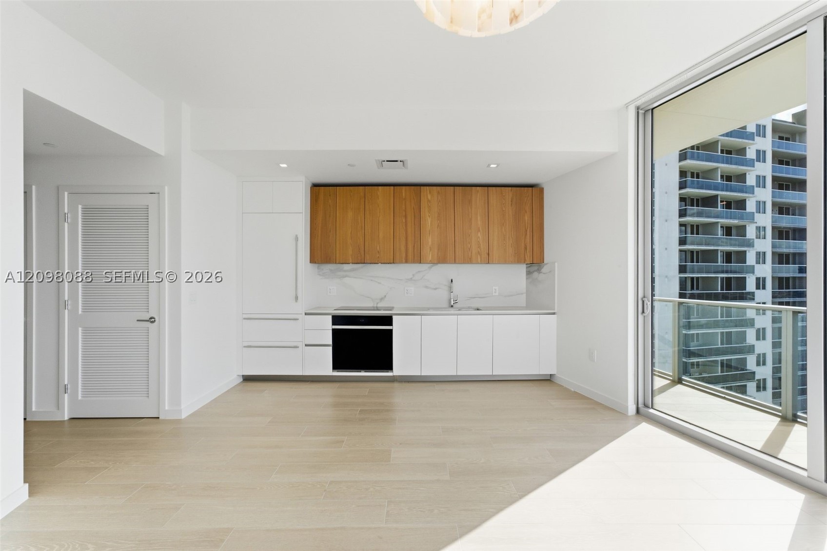 1400 Biscayne Boulevard #3007, Miami FL 33132