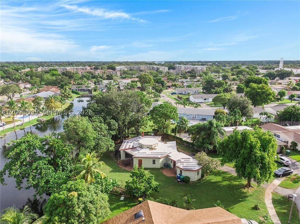Lauderhill FL 33351 - A12098095