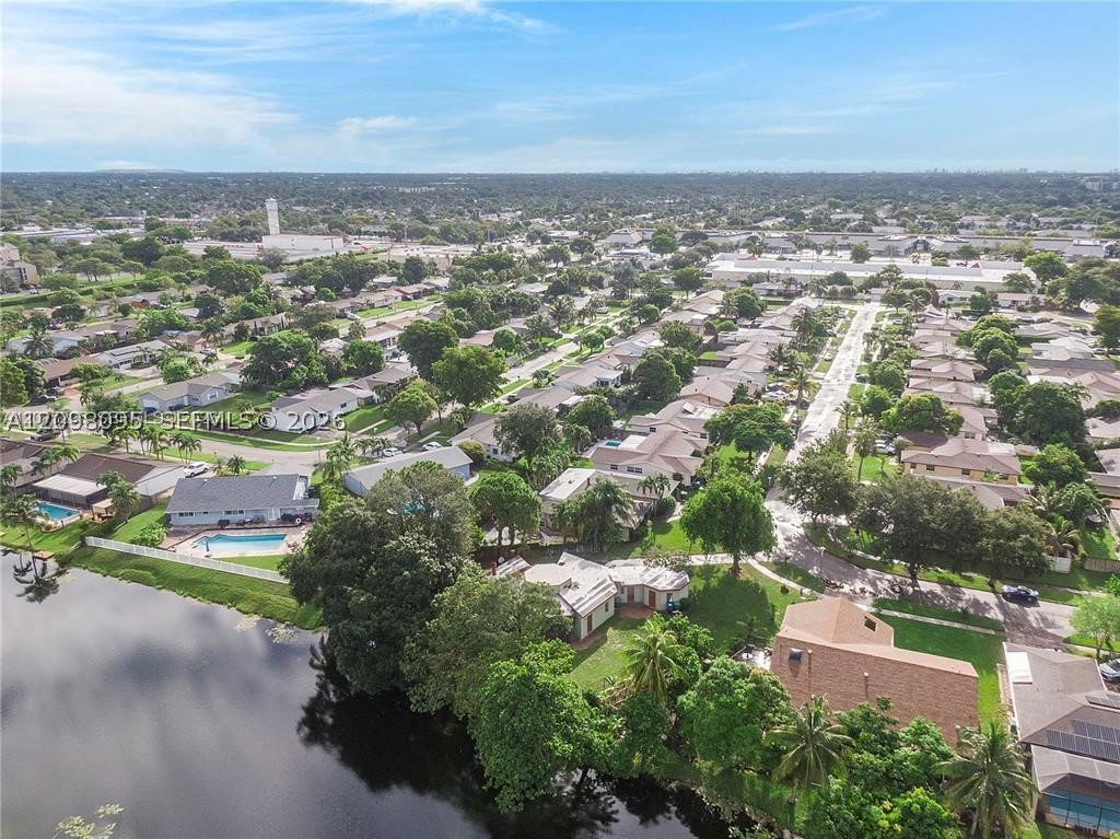 Lauderhill FL 33351 - A12098095