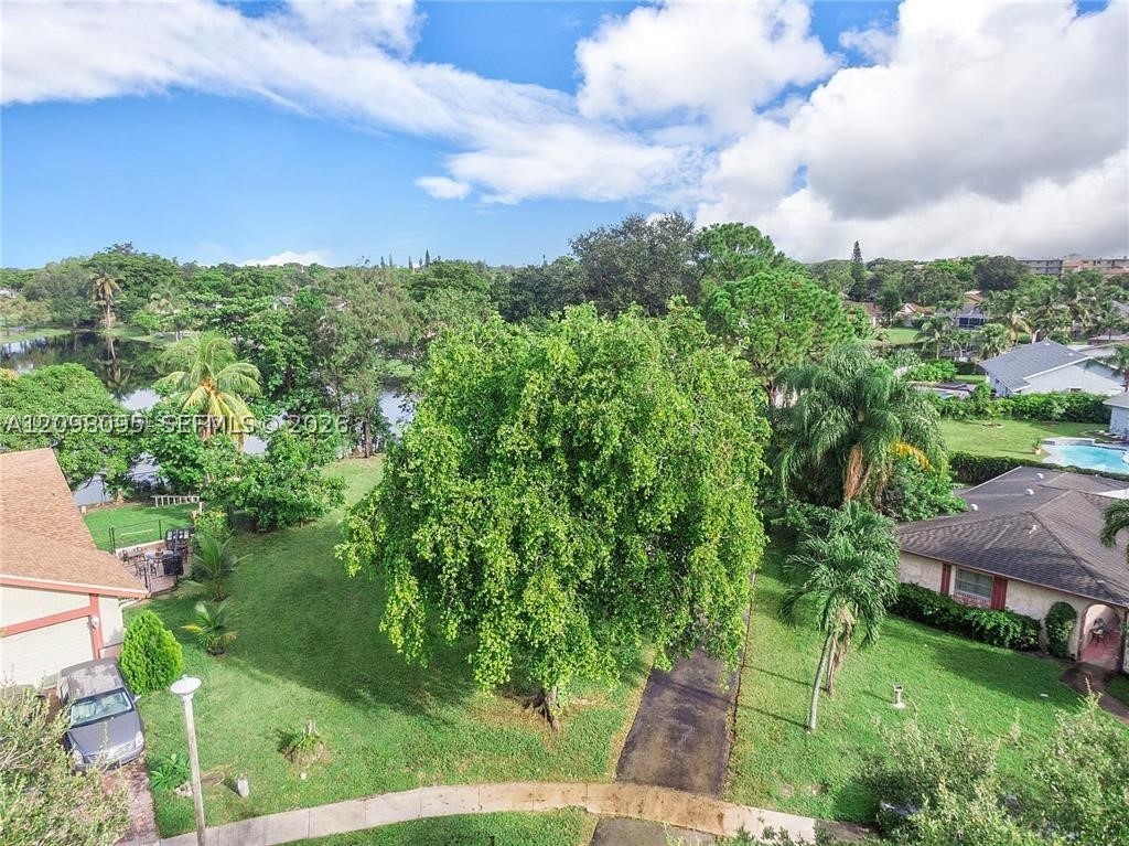 Lauderhill FL 33351 - A12098095