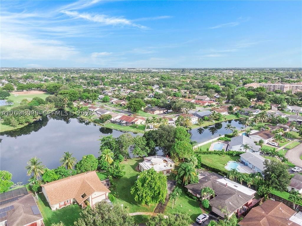 Lauderhill FL 33351 - A12098095