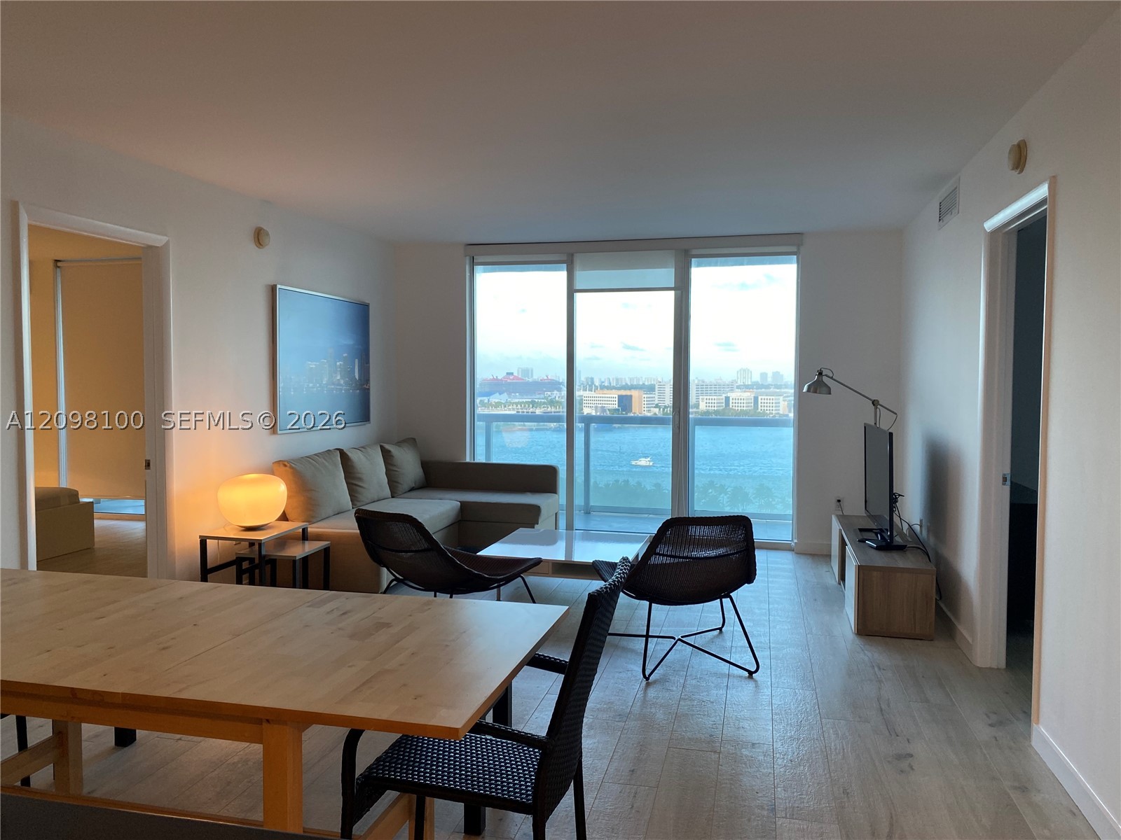 50 Biscayne Blvd #1508, Miami FL 33132