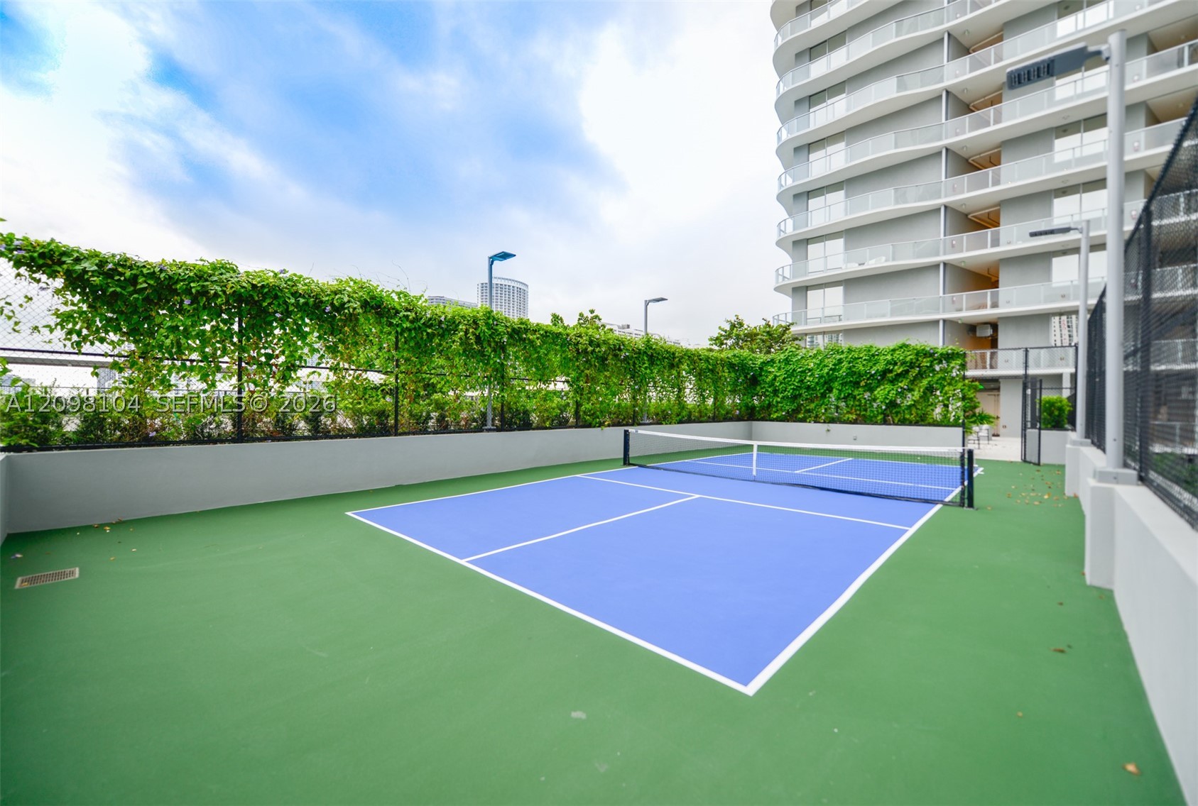 1400 Biscayne Blvd #2207, Miami FL 33132
