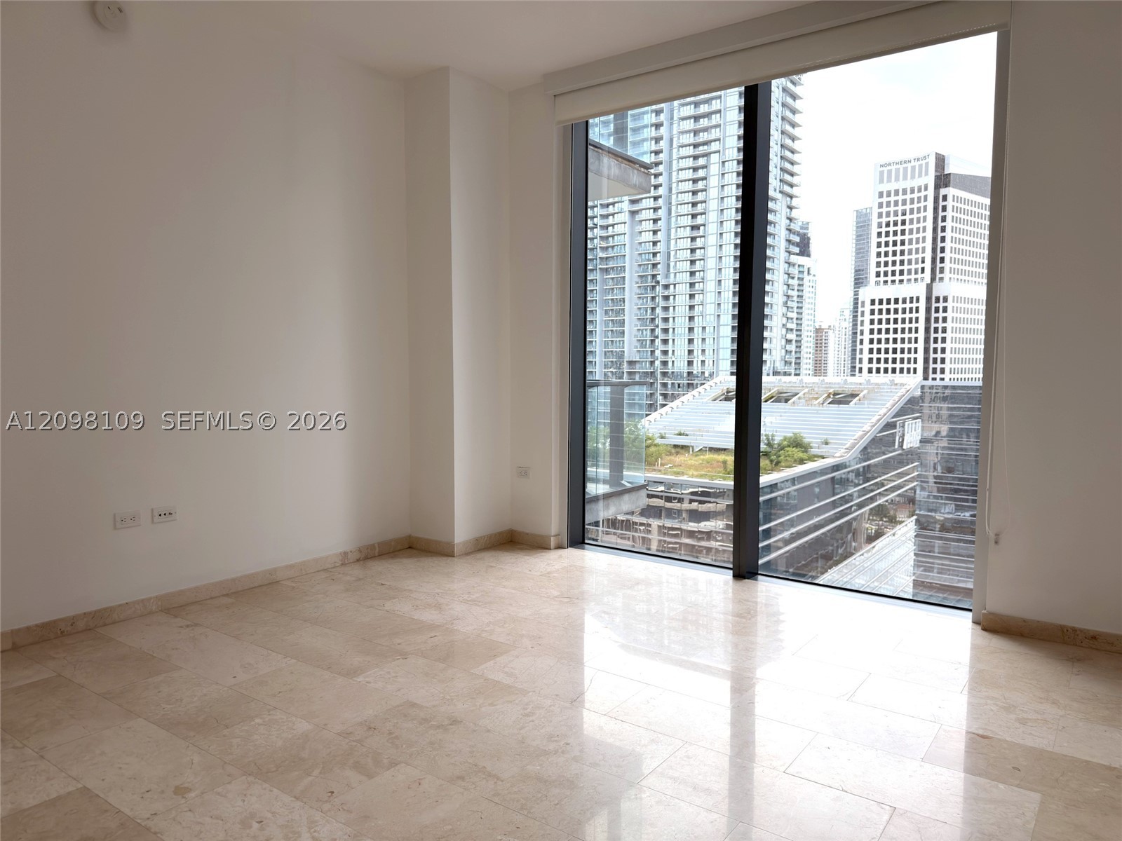 88 SW 7th St #2005, Miami FL 33130