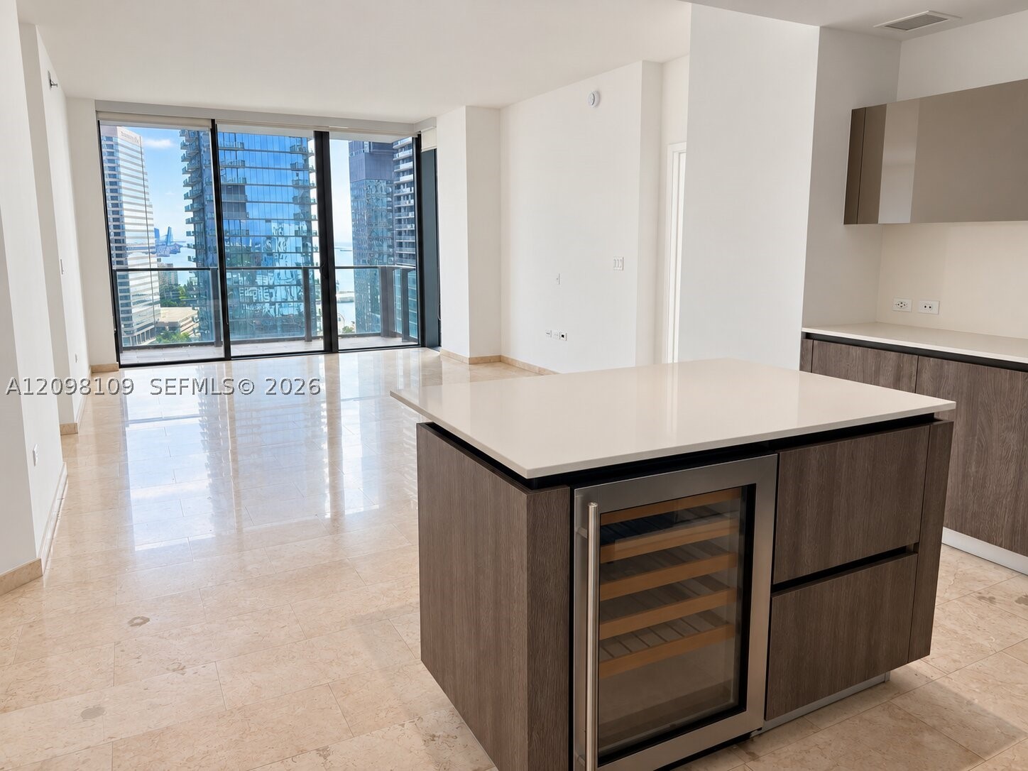 88 SW 7th St #2005, Miami FL 33130