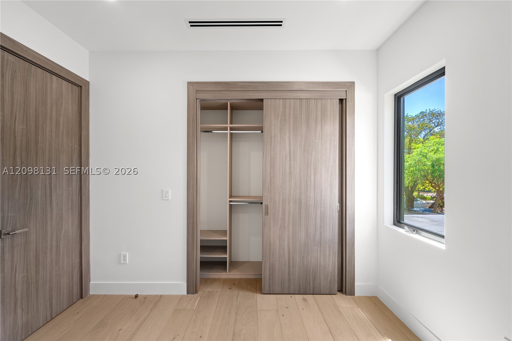 280 NW 47th St, Miami FL 33127