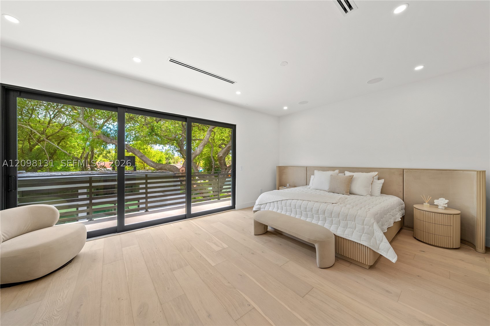 280 NW 47th St, Miami FL 33127