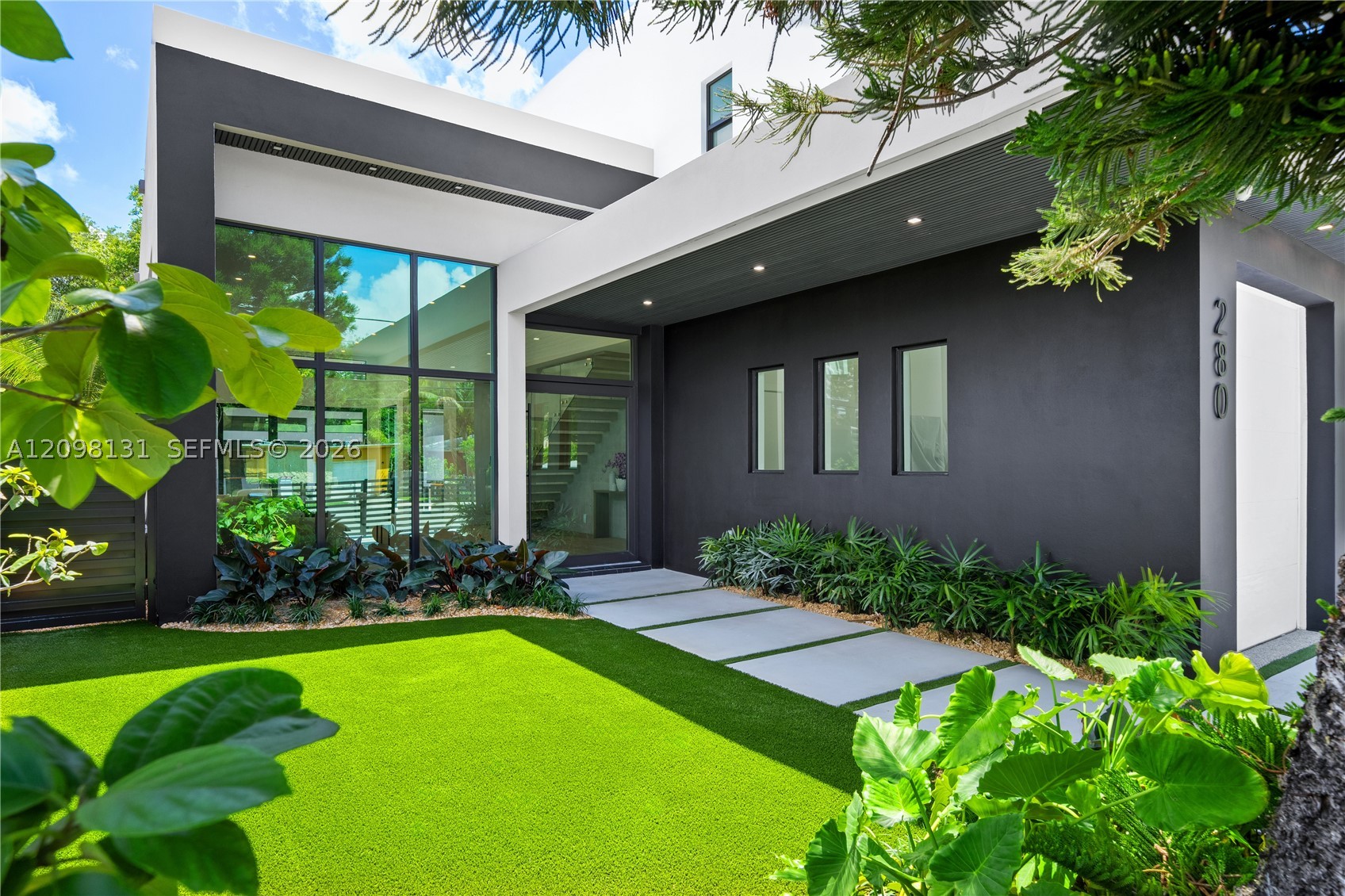 280 NW 47th St, Miami FL 33127