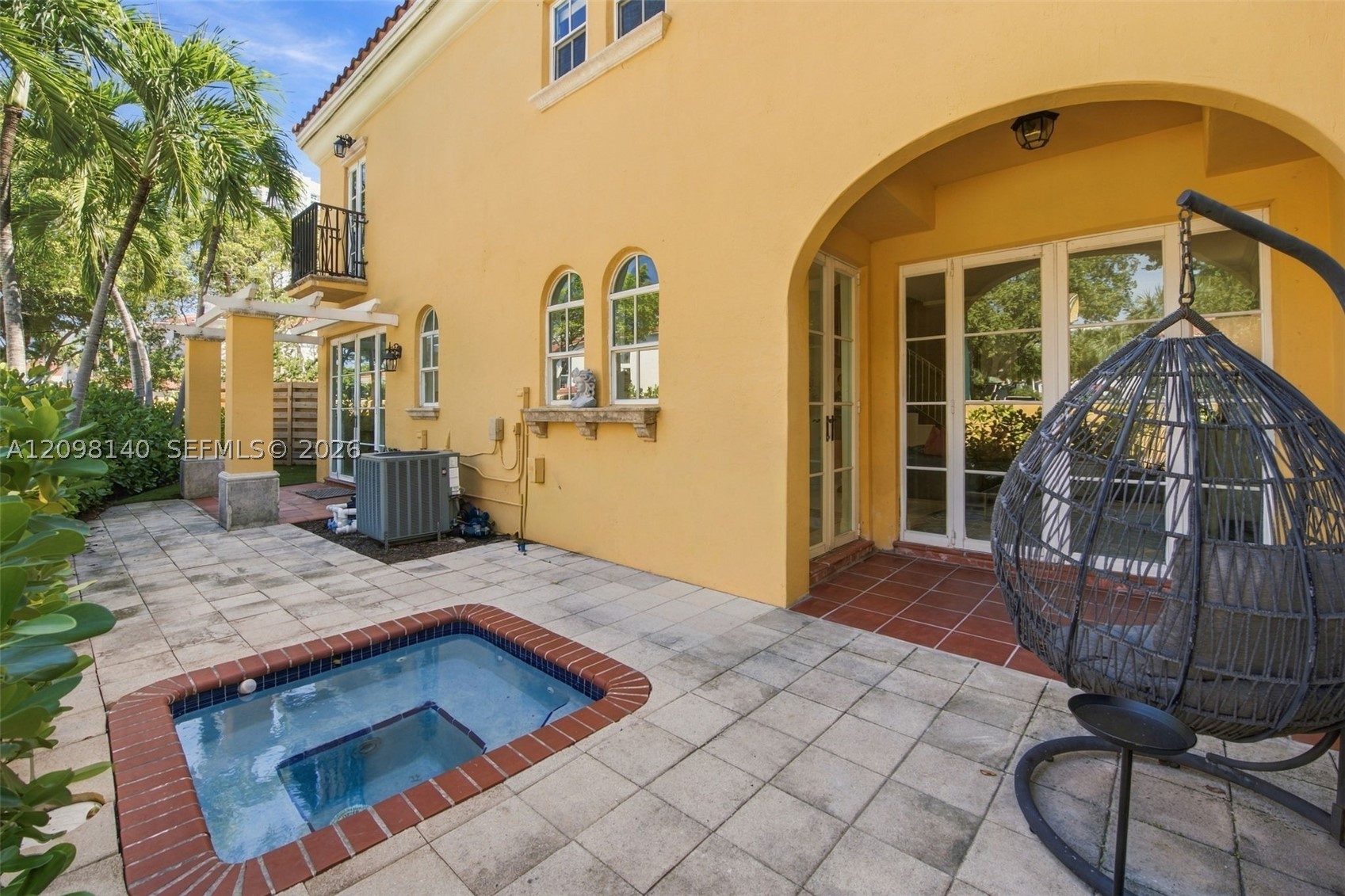 18475 NE 30th Pl, Aventura FL 33160