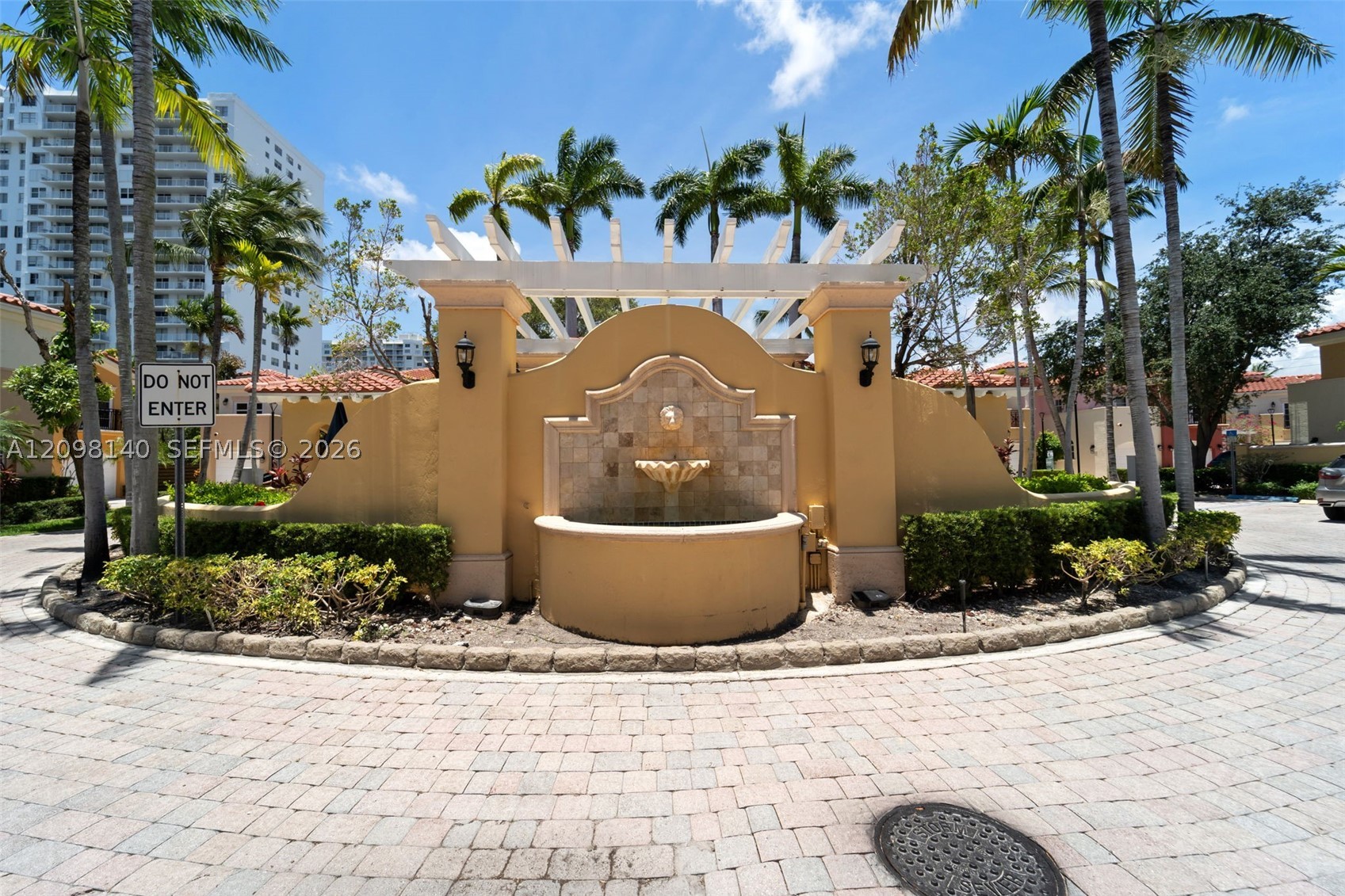 18475 NE 30th Pl, Aventura FL 33160