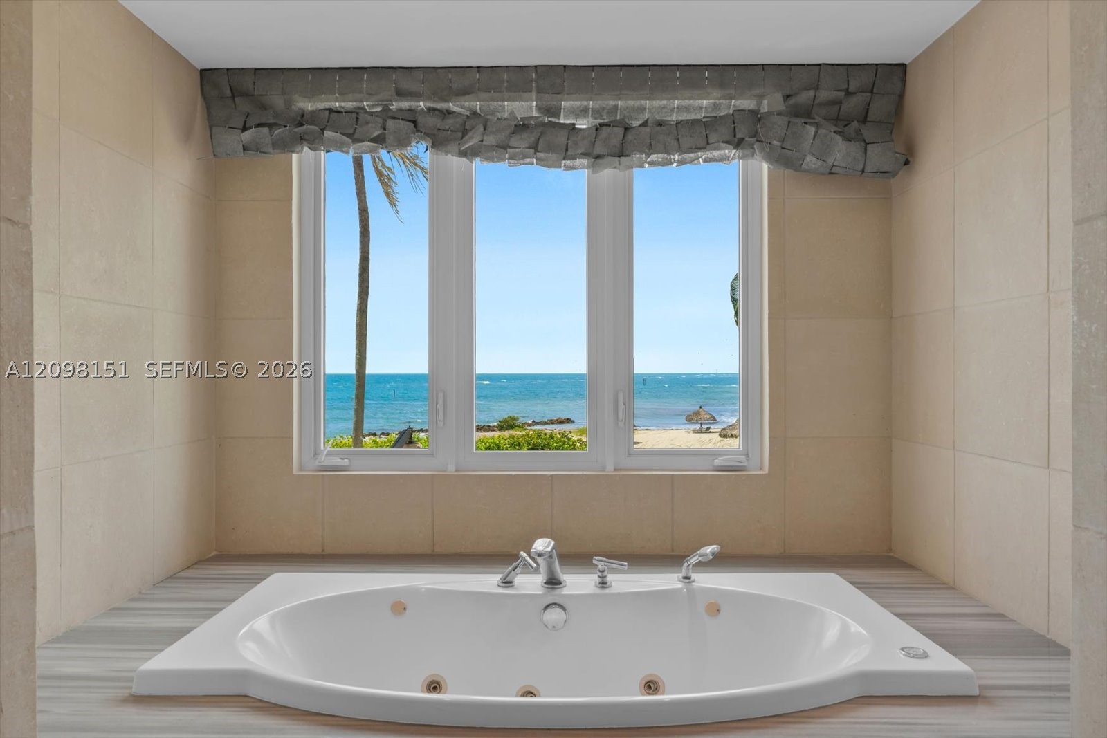 7724 Fisher Island Dr #7724, Miami Beach FL 33109