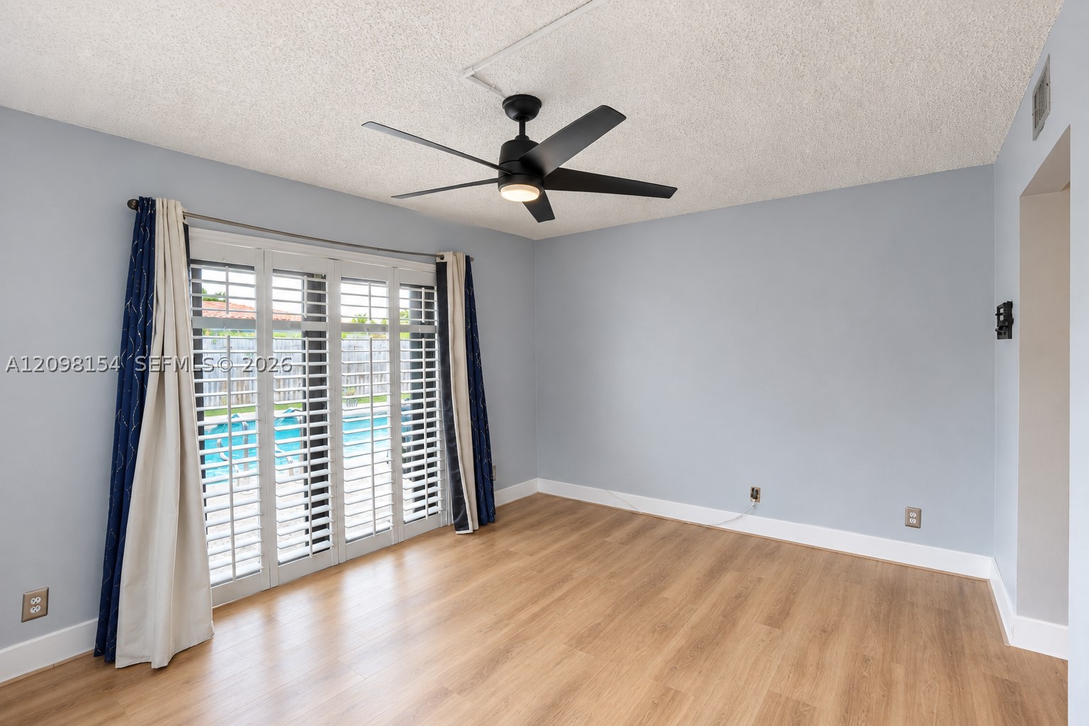 8131 NW 68th Ave, Tamarac FL 33321