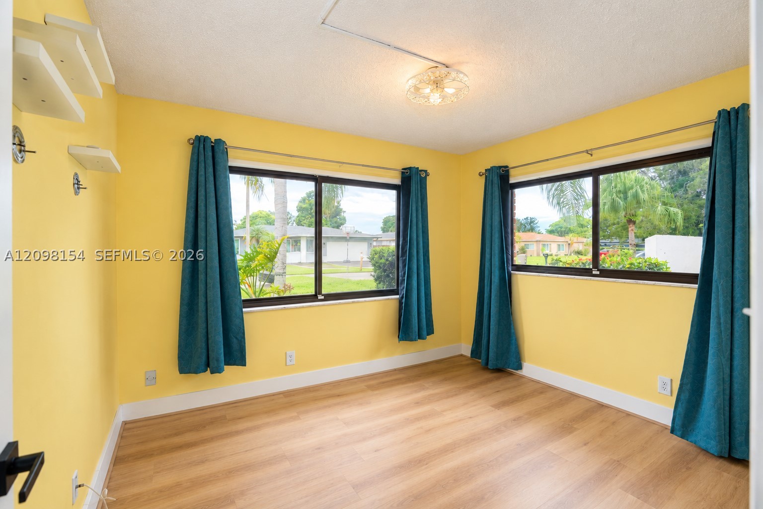 8131 NW 68th Ave, Tamarac FL 33321
