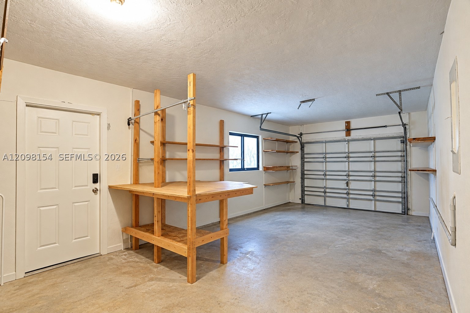 8131 NW 68th Ave, Tamarac FL 33321