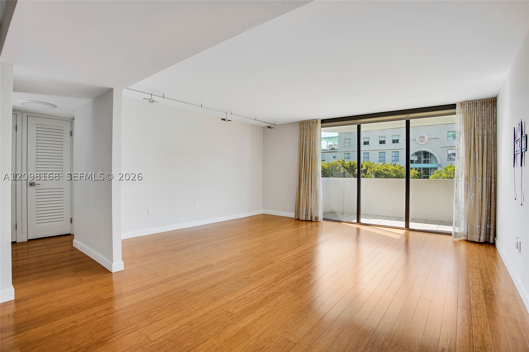 600 Biltmore Way #306, Coral Gables FL 33134