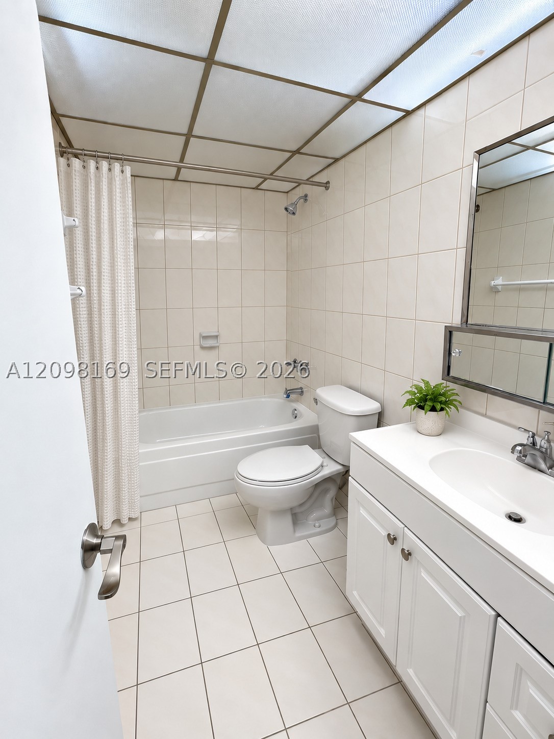10000 NW 80th Ct #2350, Hialeah Gardens FL 33016