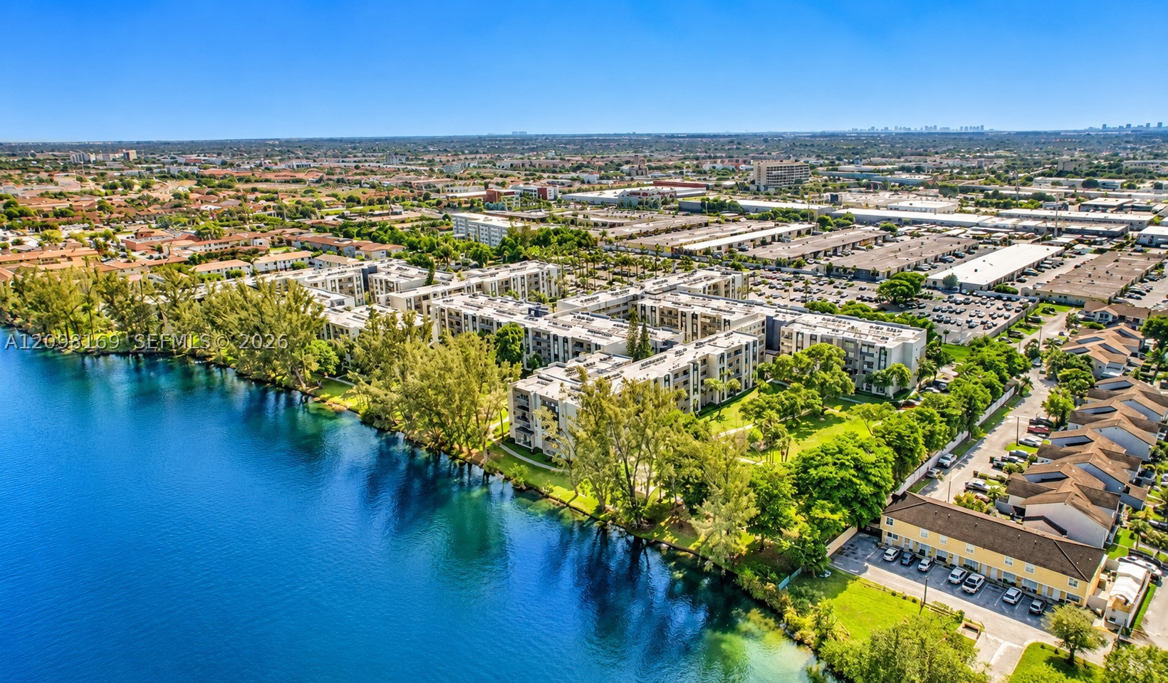 10000 NW 80th Ct #2350, Hialeah Gardens FL 33016