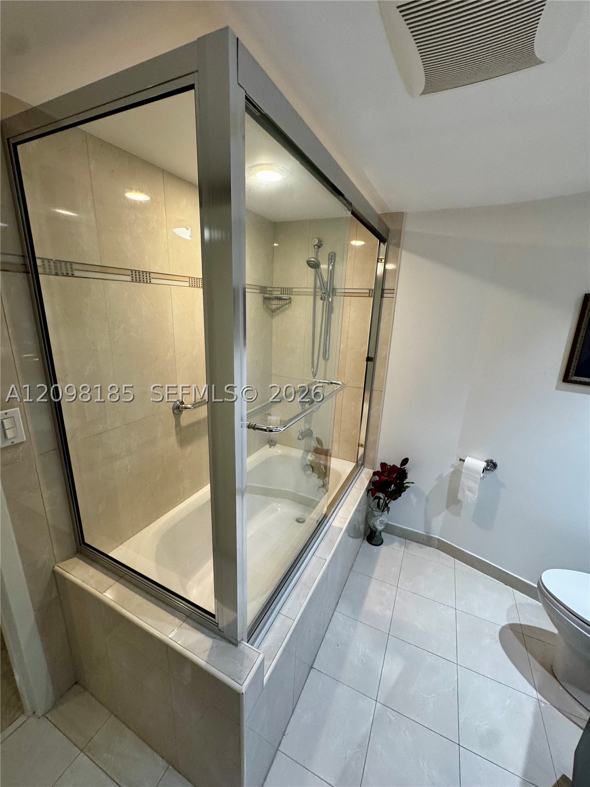 100 Golden Isles Dr #1405, Hallandale Beach FL 33009