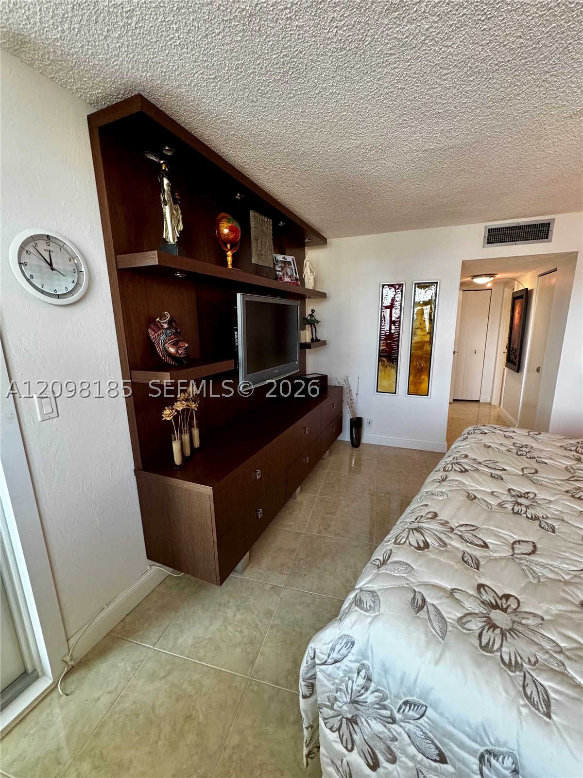 100 Golden Isles Dr #1405, Hallandale Beach FL 33009