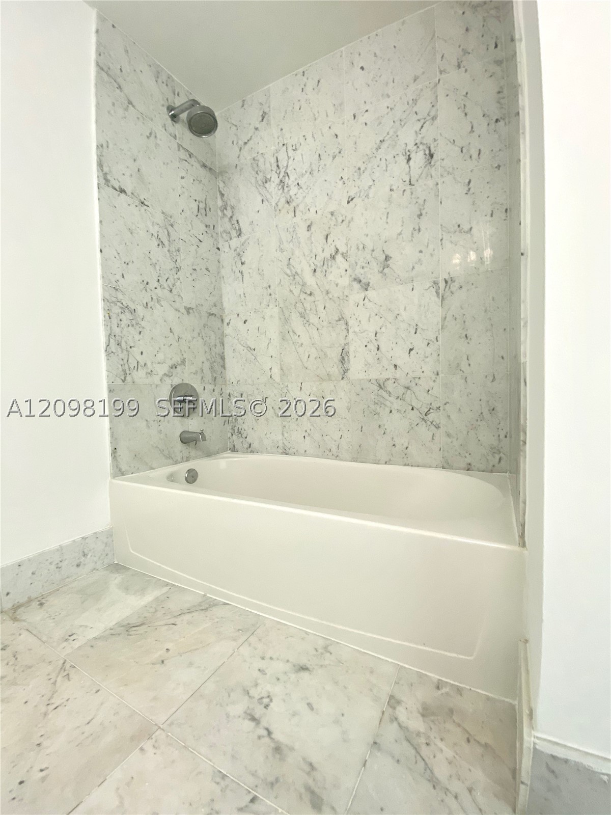 253 NE 2nd St #3007, Miami FL 33132