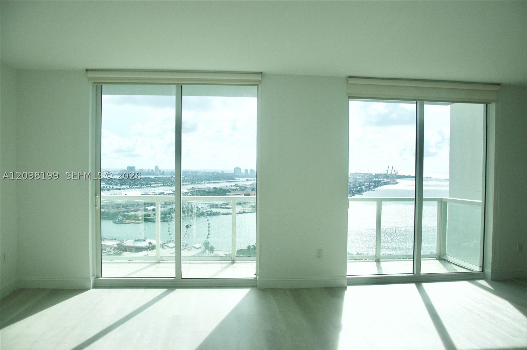 253 NE 2nd St #3007, Miami FL 33132