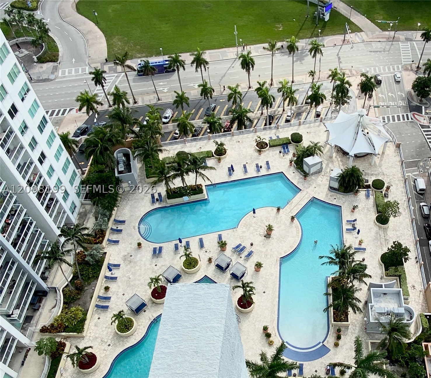253 NE 2nd St #3007, Miami FL 33132