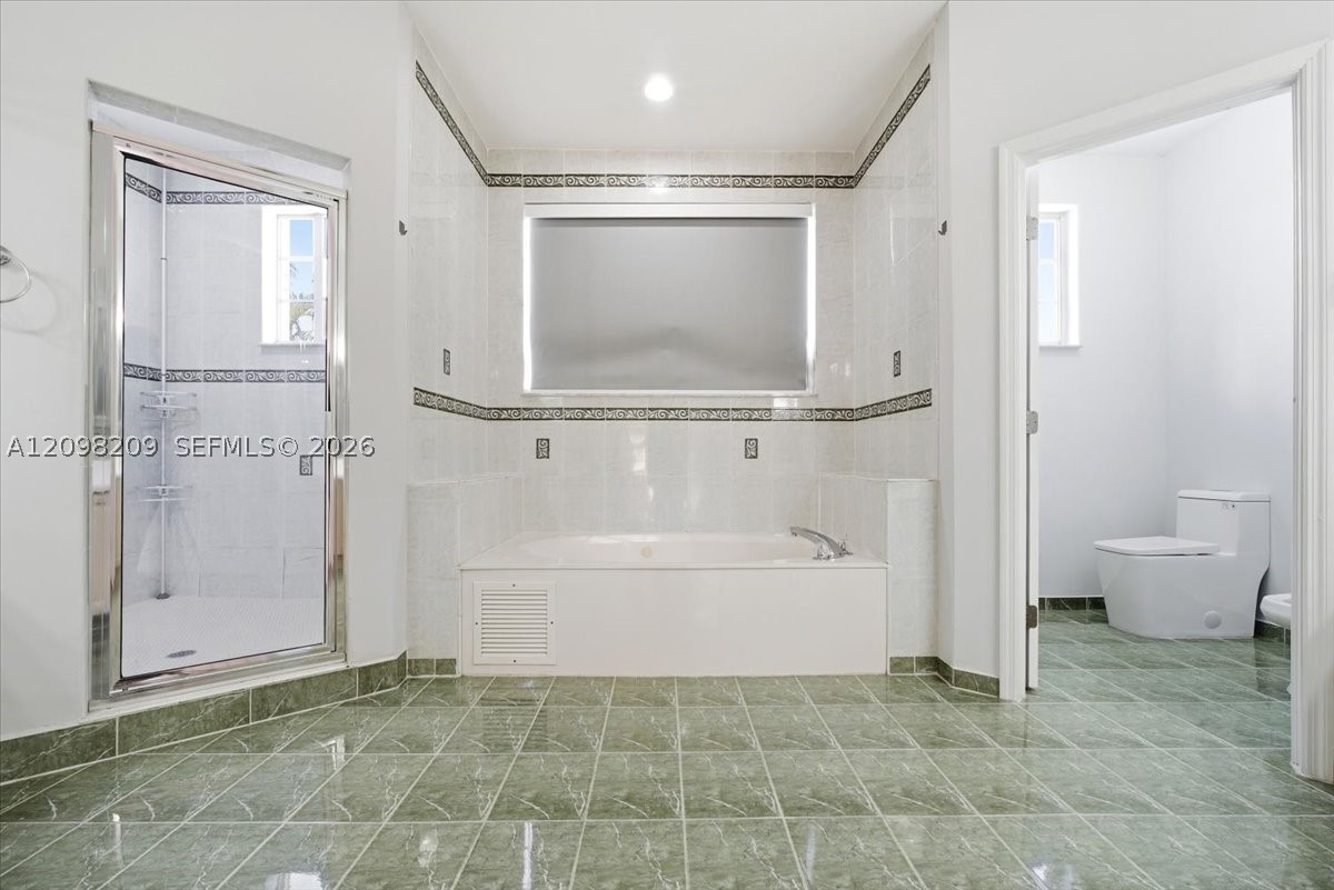 16310 NW 84th Ct, Miami Lakes FL 33016