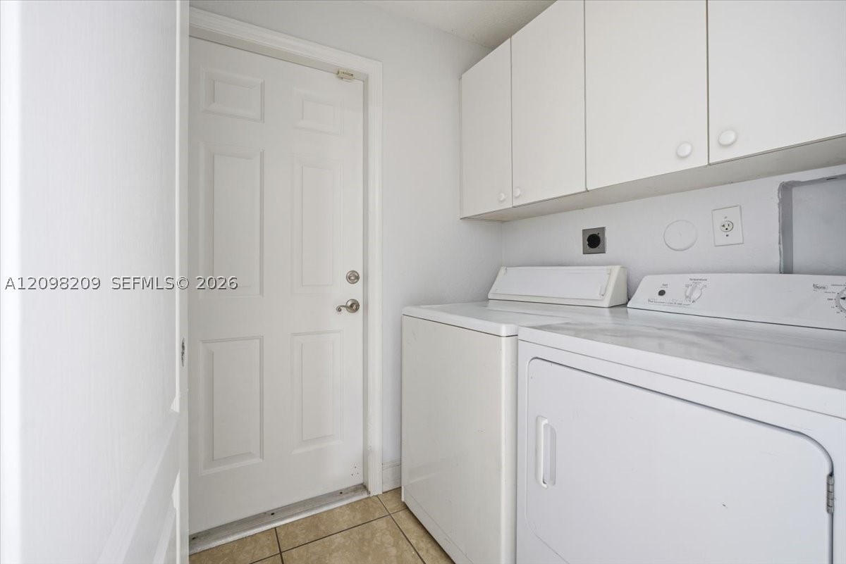 16310 NW 84th Ct, Miami Lakes FL 33016
