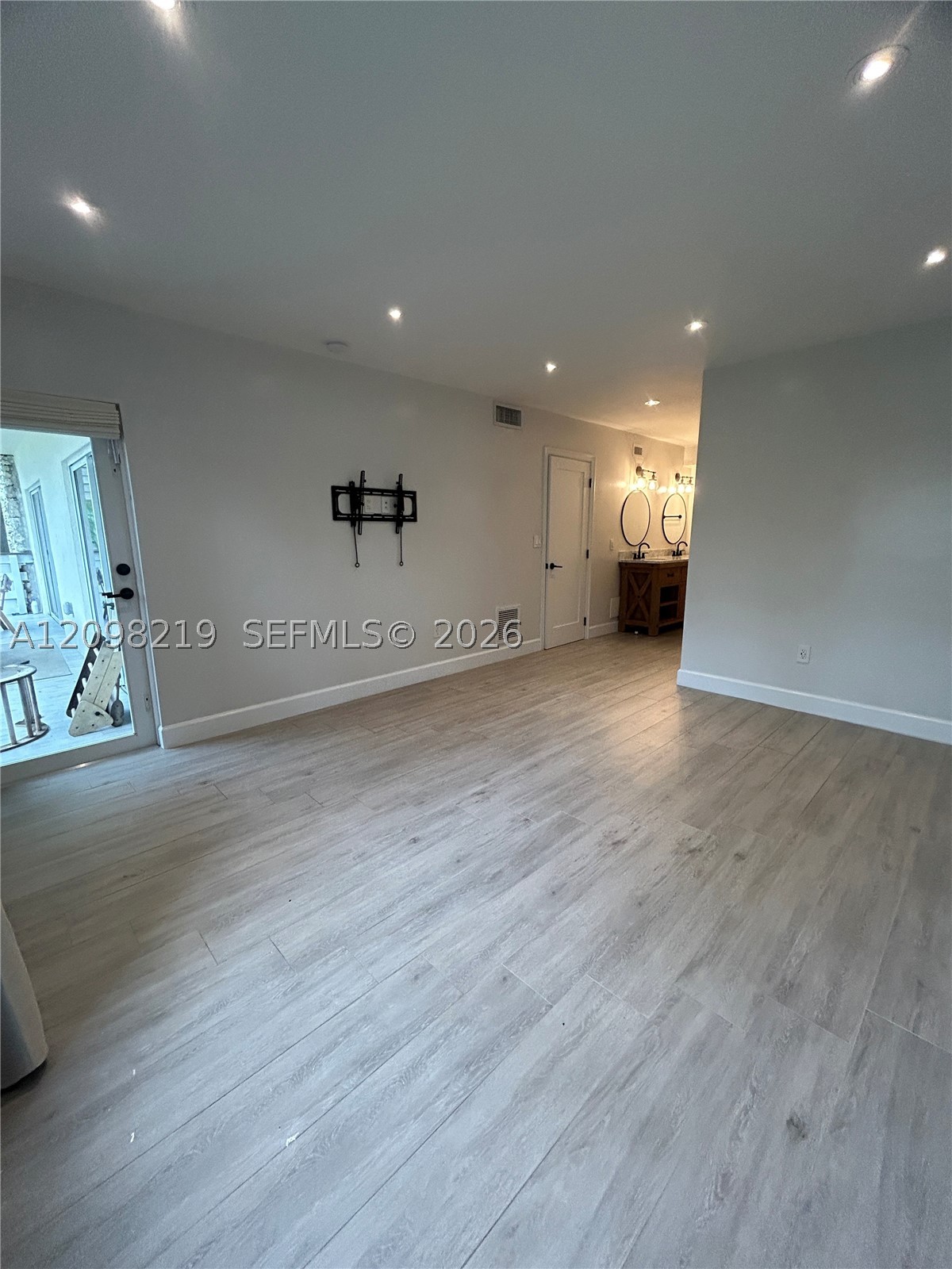 8335 SW 72nd Ave #203D, Miami FL 33143