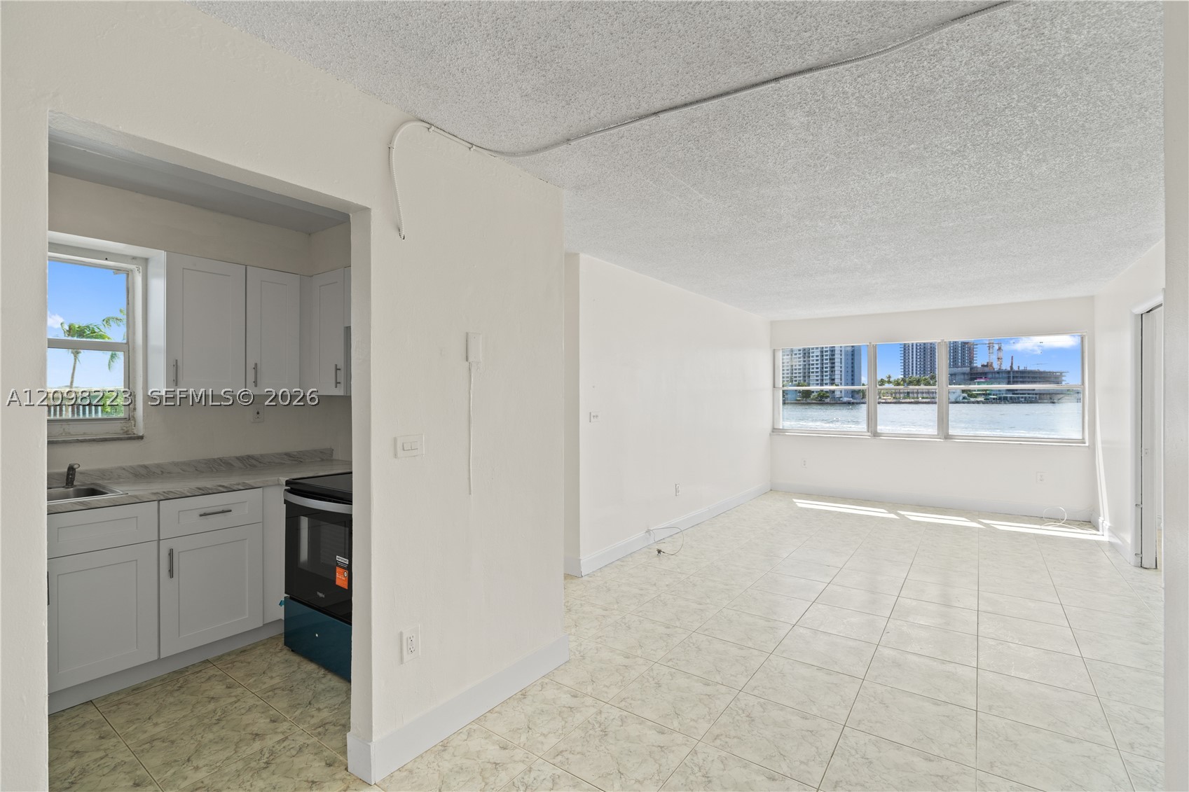 2150 Bay Dr #3, Miami Beach FL 33141