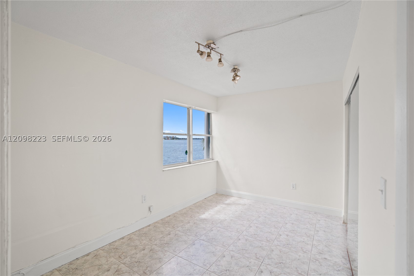 2150 Bay Dr #3, Miami Beach FL 33141