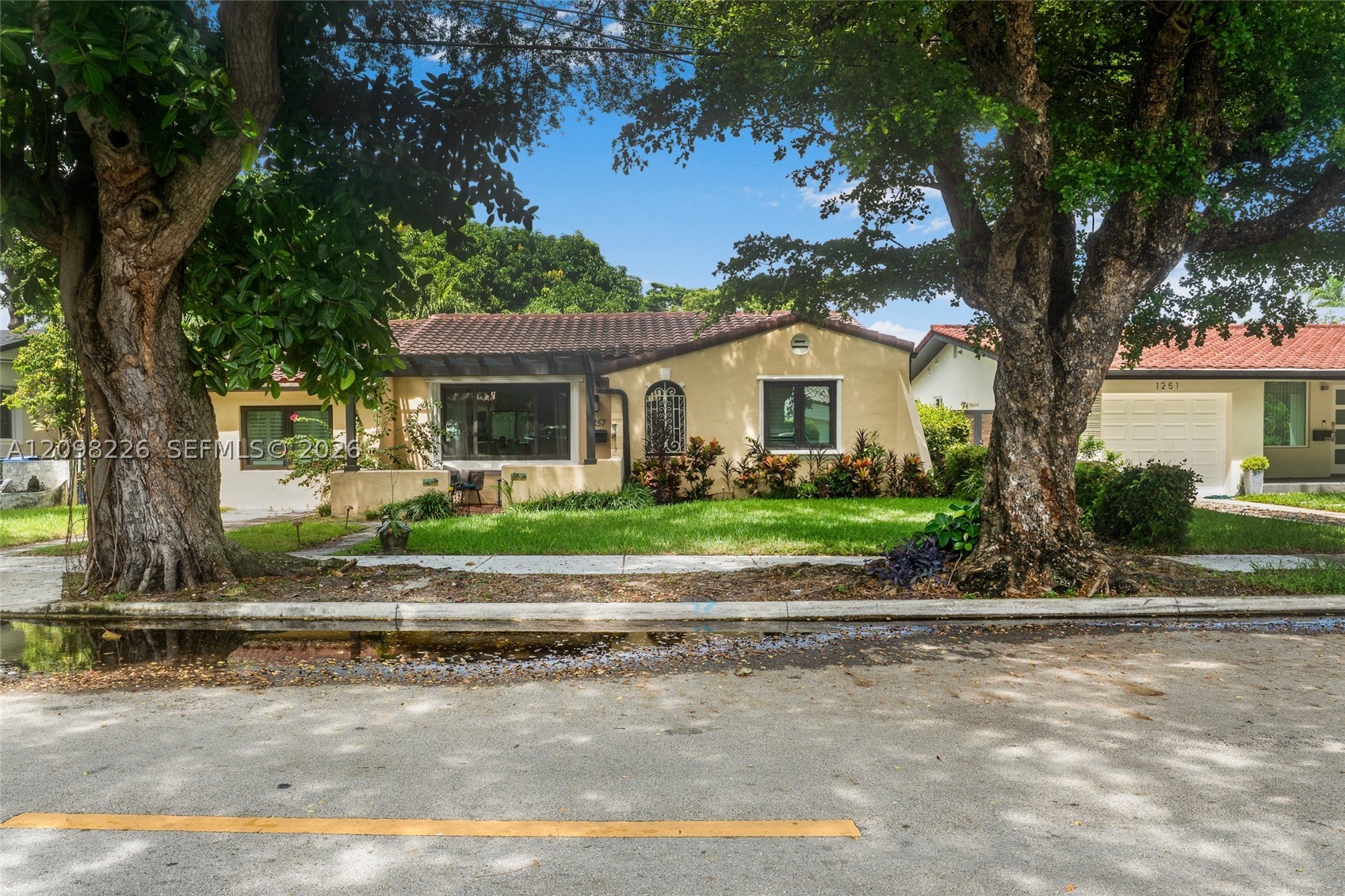 1257 SW 21st St, Miami FL 33145