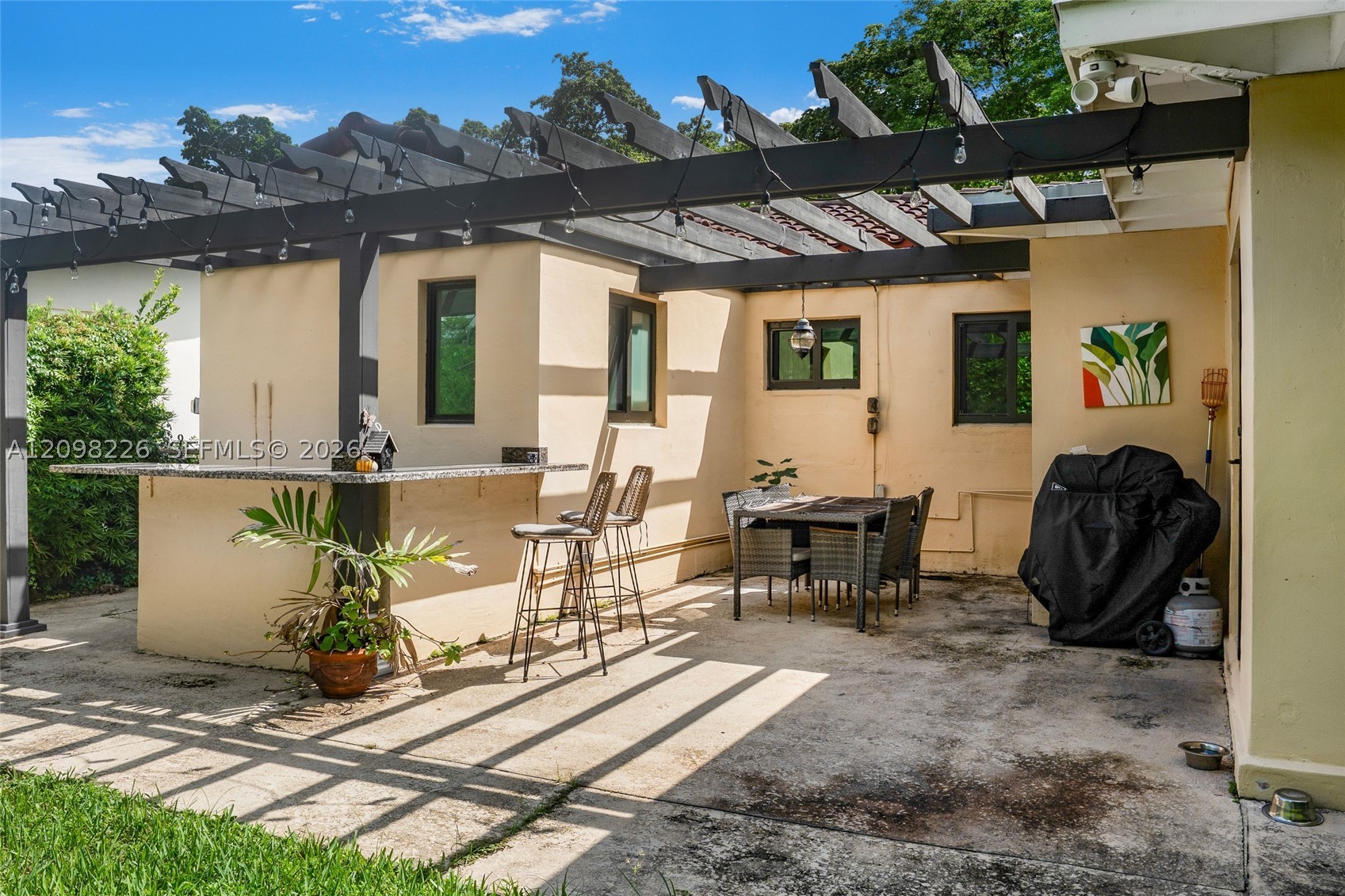 1257 SW 21st St, Miami FL 33145
