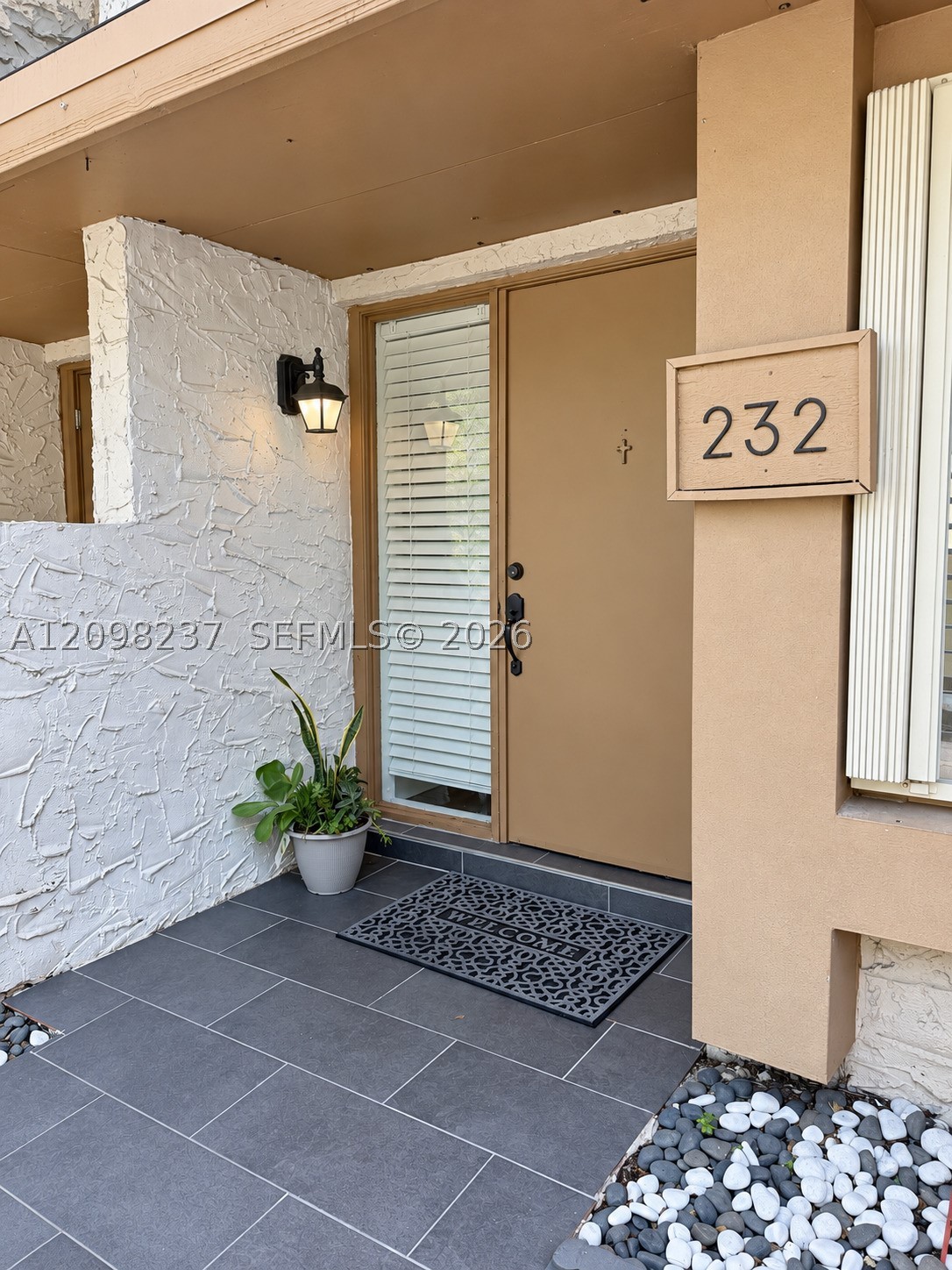 232 Wimbledon Lake Dr #232, Plantation FL 33324