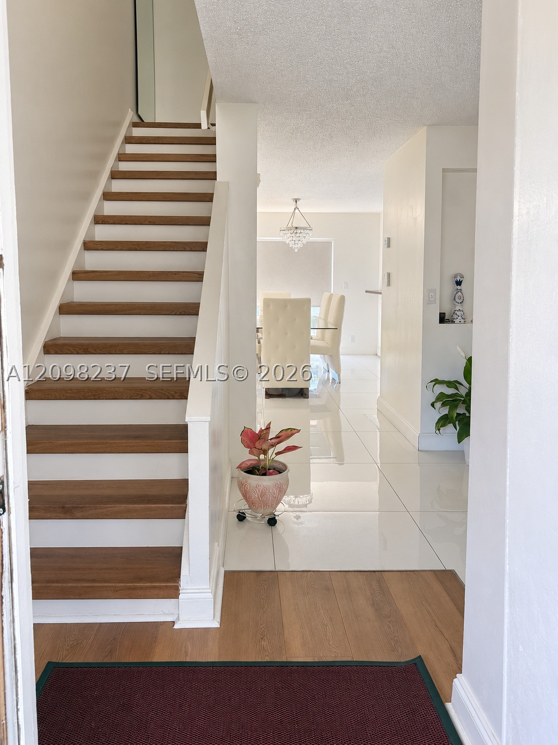 232 Wimbledon Lake Dr #232, Plantation FL 33324