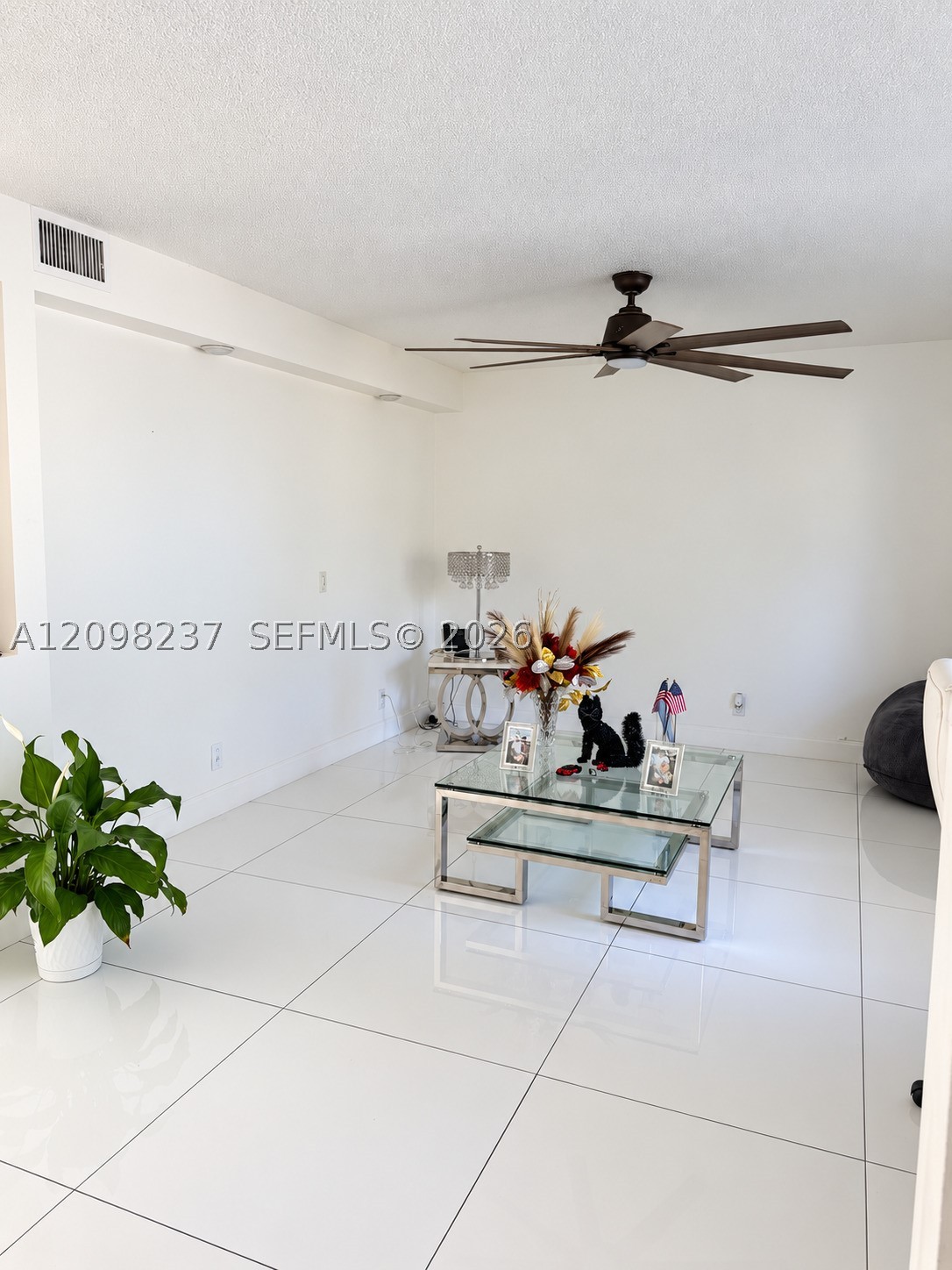 232 Wimbledon Lake Dr #232, Plantation FL 33324