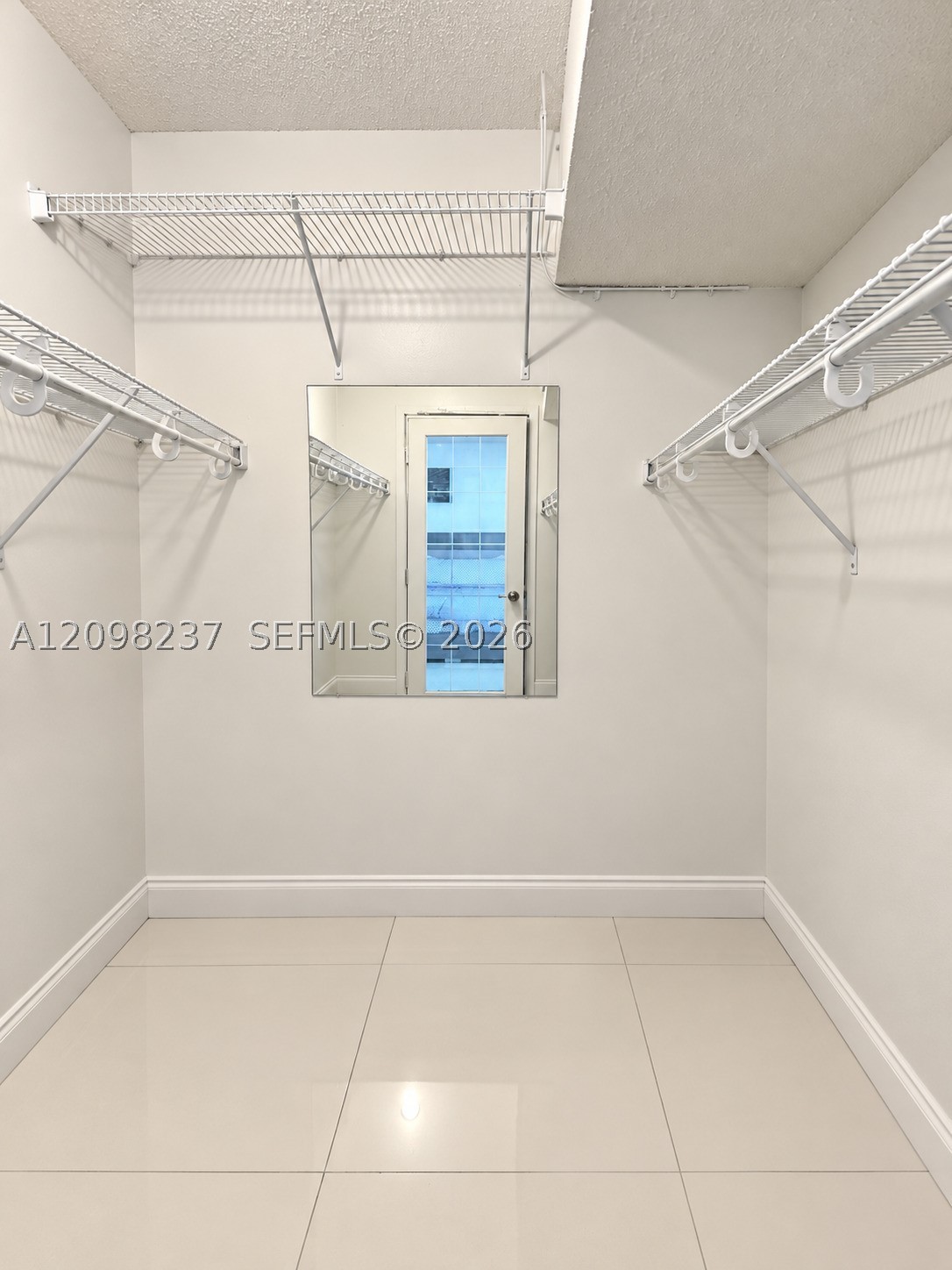 232 Wimbledon Lake Dr #232, Plantation FL 33324