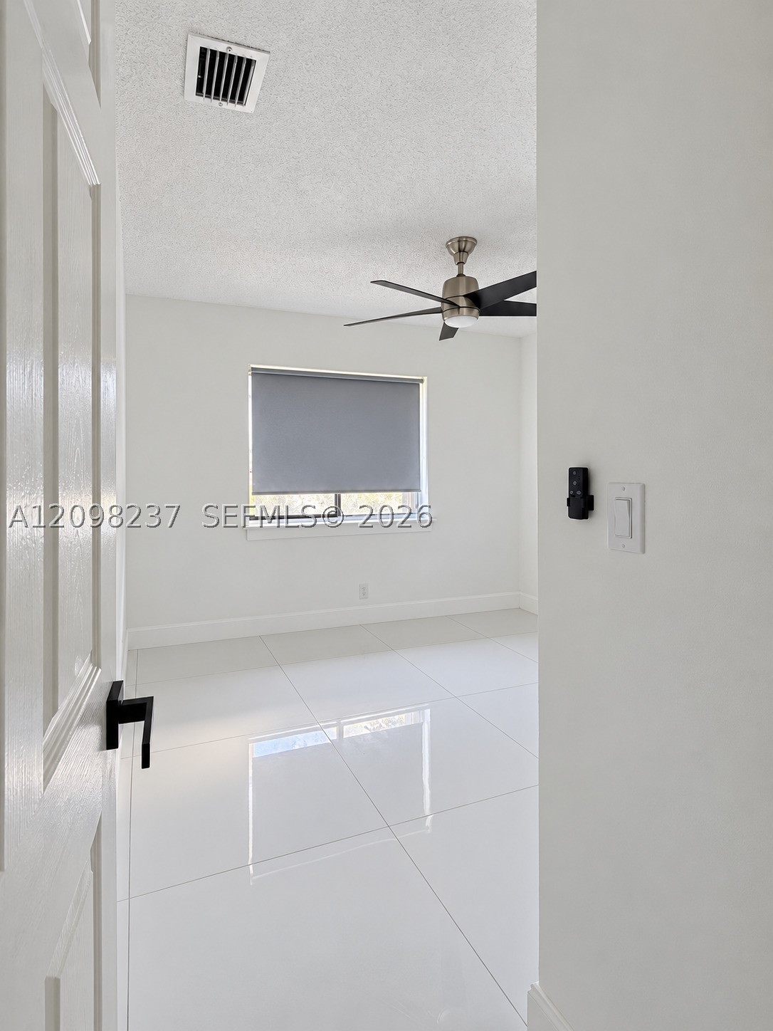 232 Wimbledon Lake Dr #232, Plantation FL 33324